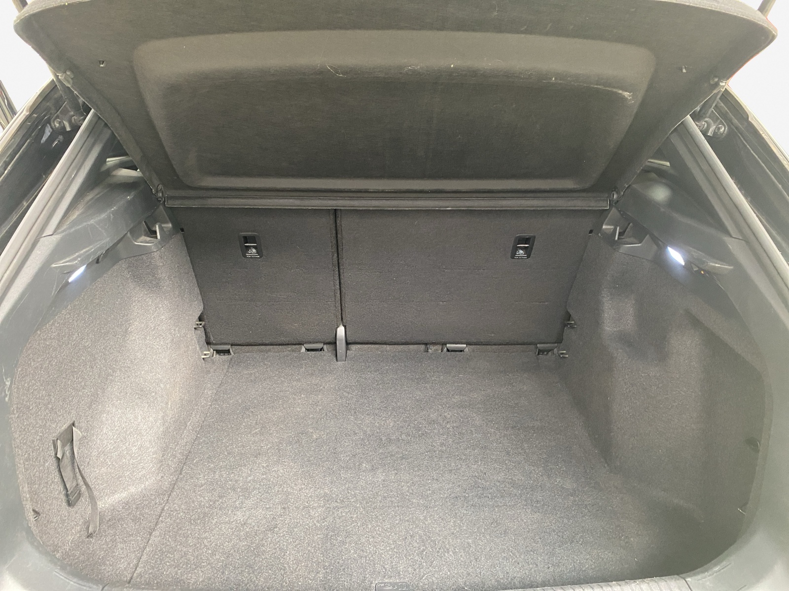 VW ID.4 Pro Performance 77 kWh-image-13