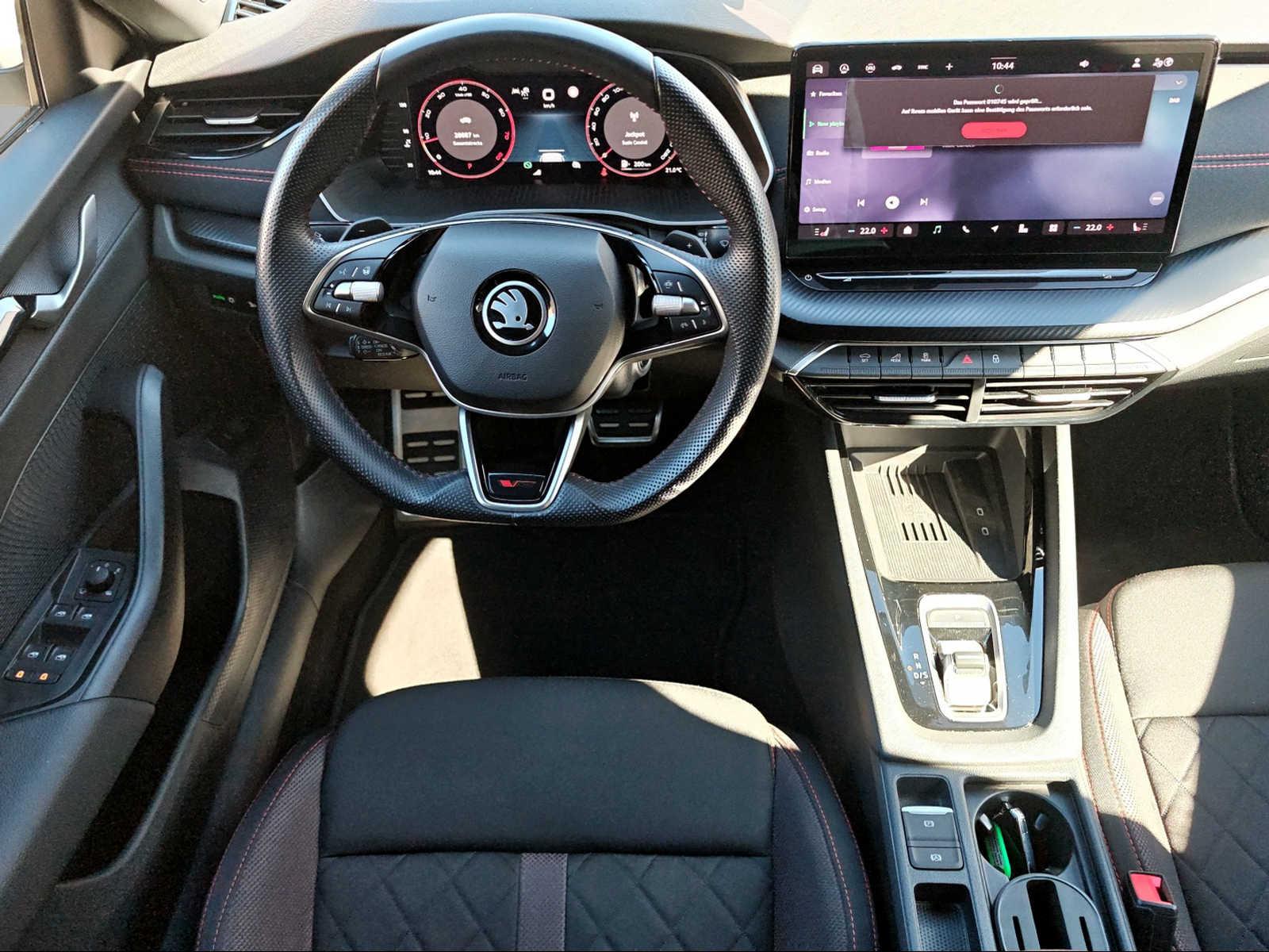 SKODA Octavia Combi 2.0 TSI RS DSG-image-10