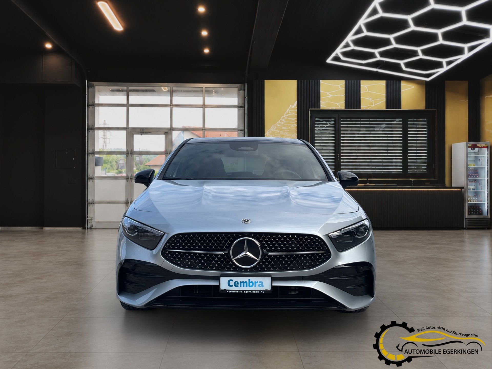 MERCEDES-BENZ A 250 AMG Line 4m-image-1