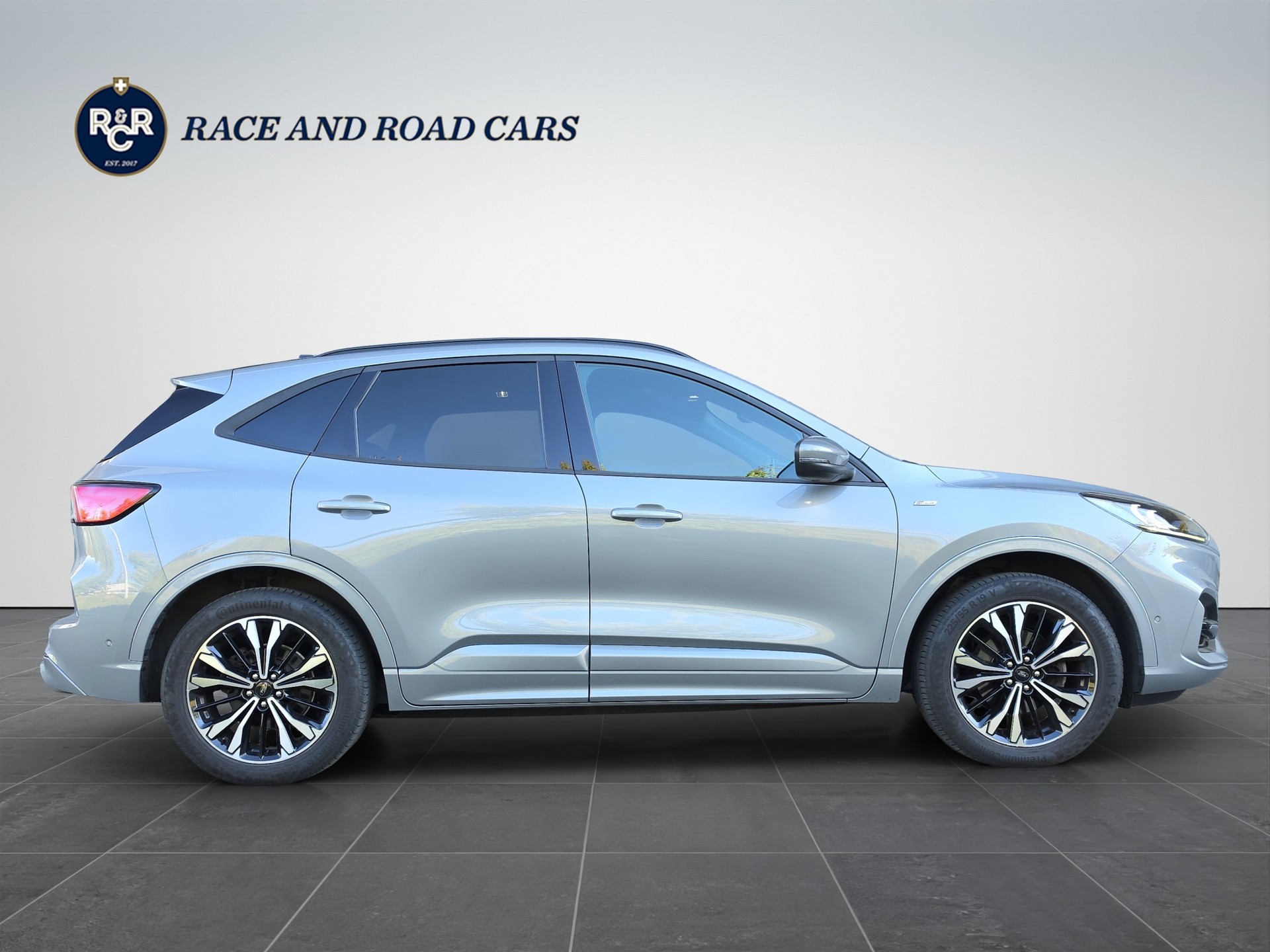 FORD Kuga 2.5 Hybrid ST-Line X 4x4-image-3