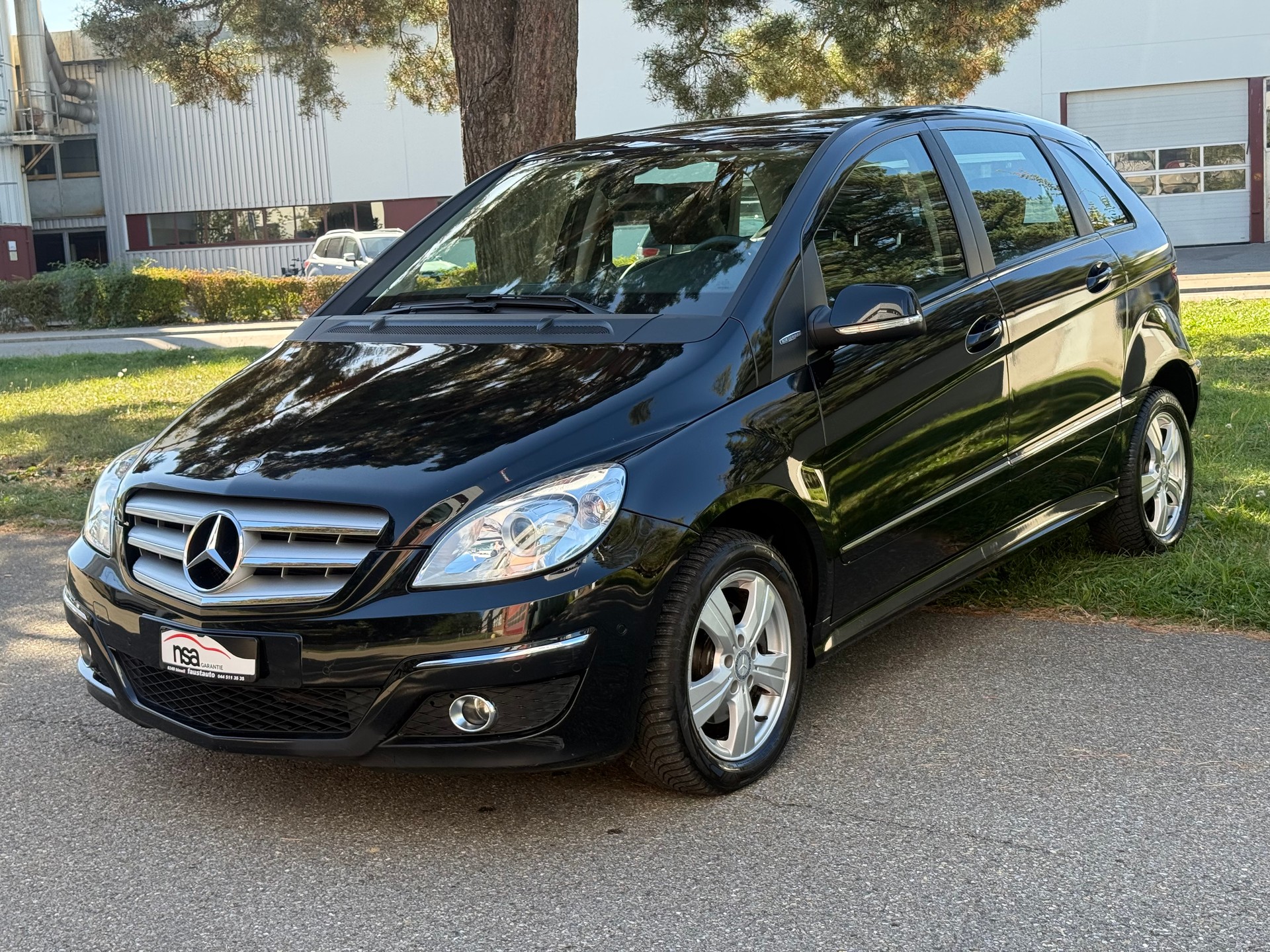 MERCEDES-BENZ B 180 (170) NGT BlueEfficiency Autotronic-image-2