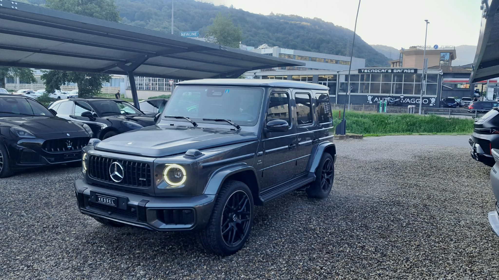 Car photo