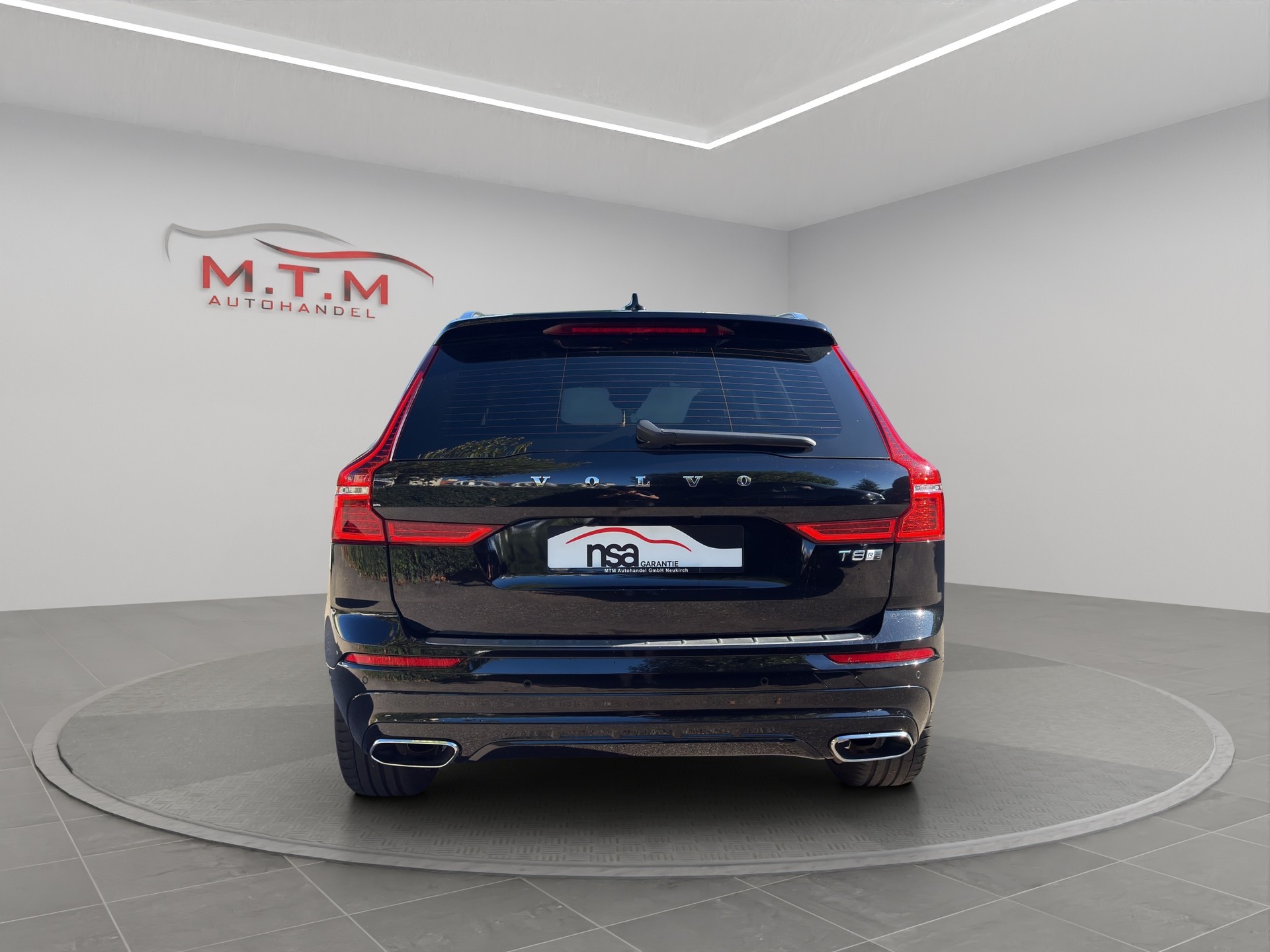 VOLVO XC60 T8 eAWD R-Design Geartronic-image-9
