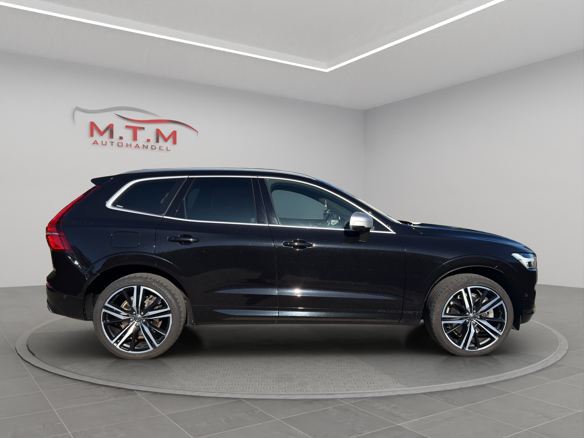 VOLVO XC60 T8 eAWD R-Design Geartronic-image-13