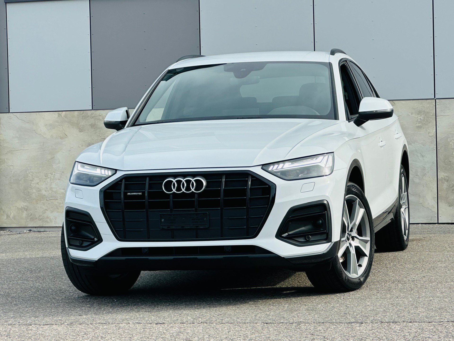 AUDI Q5 Sportback 40 TDI advanced quattro S-tronic-image-1