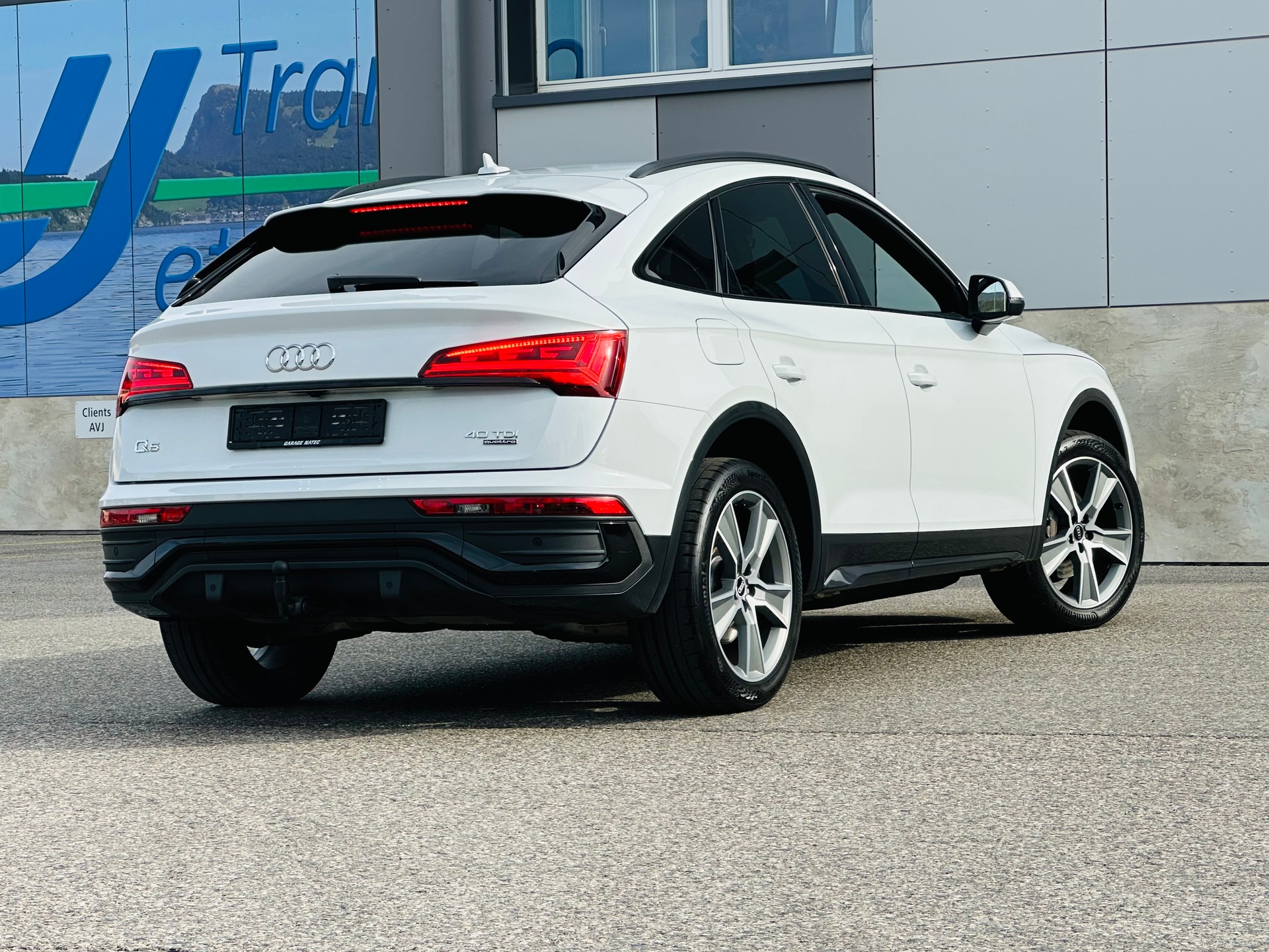 AUDI Q5 Sportback 40 TDI advanced quattro S-tronic-image-10