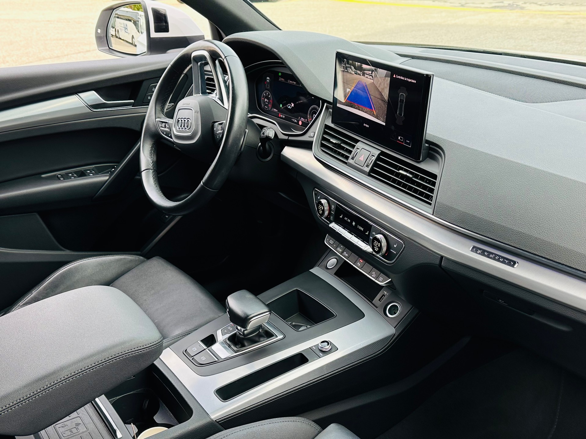 AUDI Q5 Sportback 40 TDI advanced quattro S-tronic-image-16