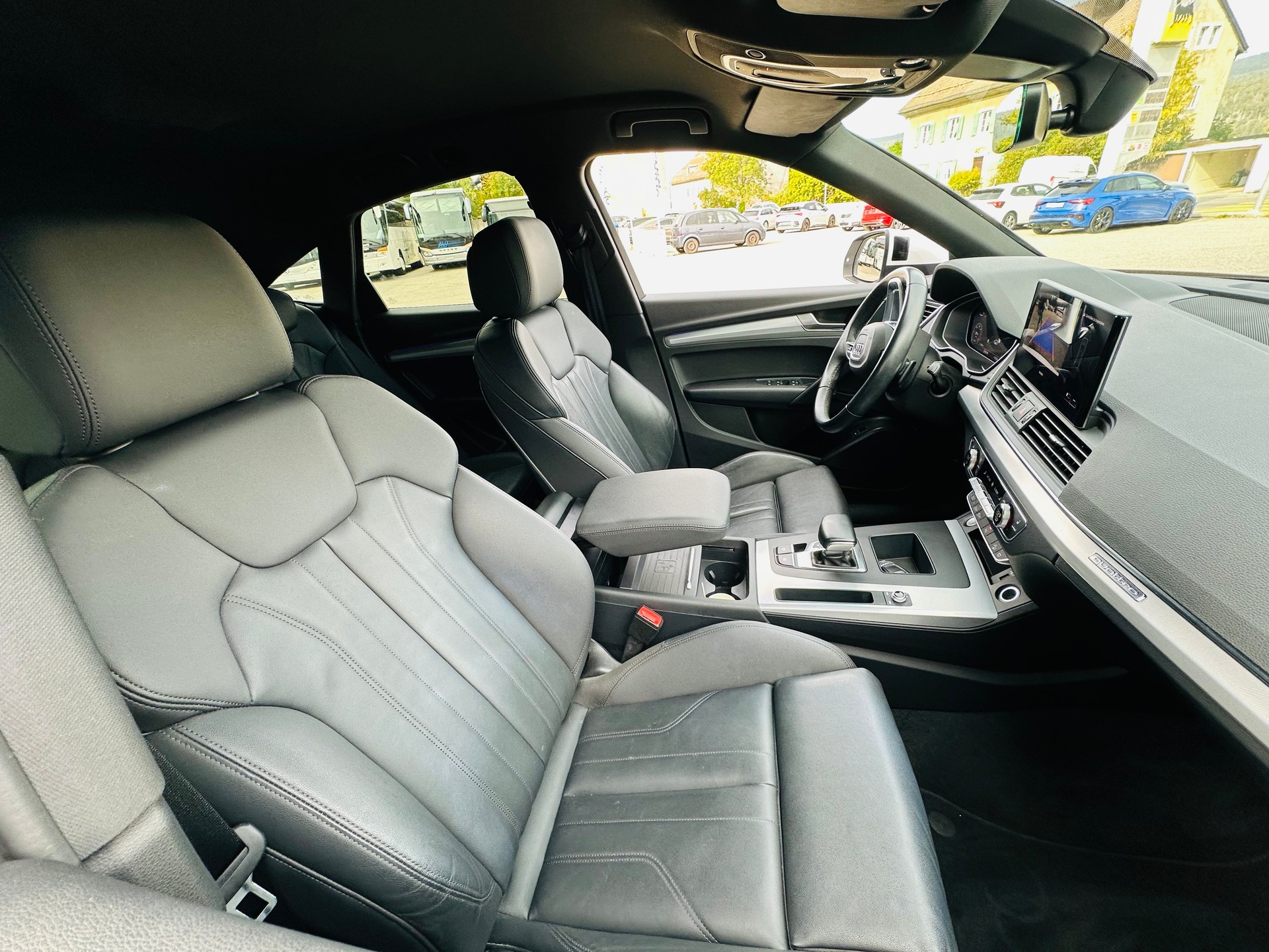 AUDI Q5 Sportback 40 TDI advanced quattro S-tronic-image-15