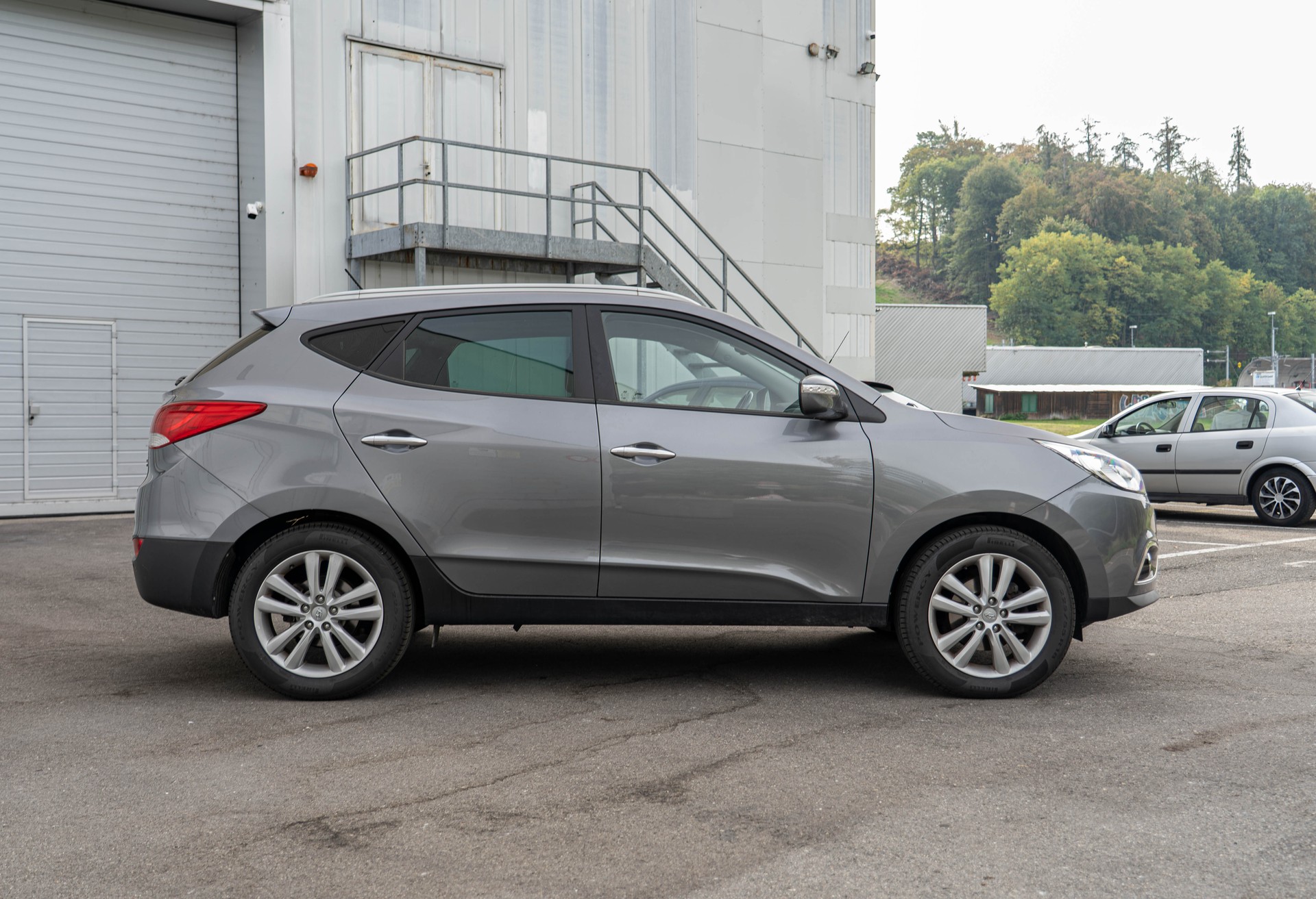 HYUNDAI iX 35 2.0 CRDi Style 4WD Automatic-image-4