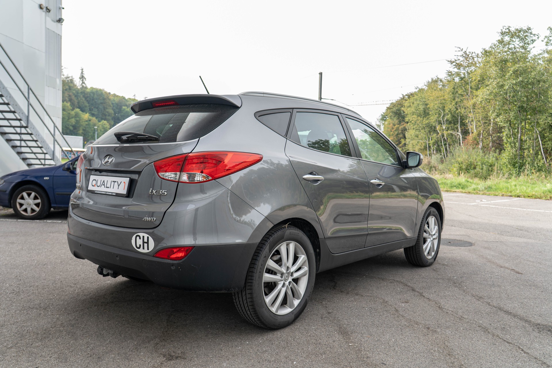 HYUNDAI iX 35 2.0 CRDi Style 4WD Automatic-image-3