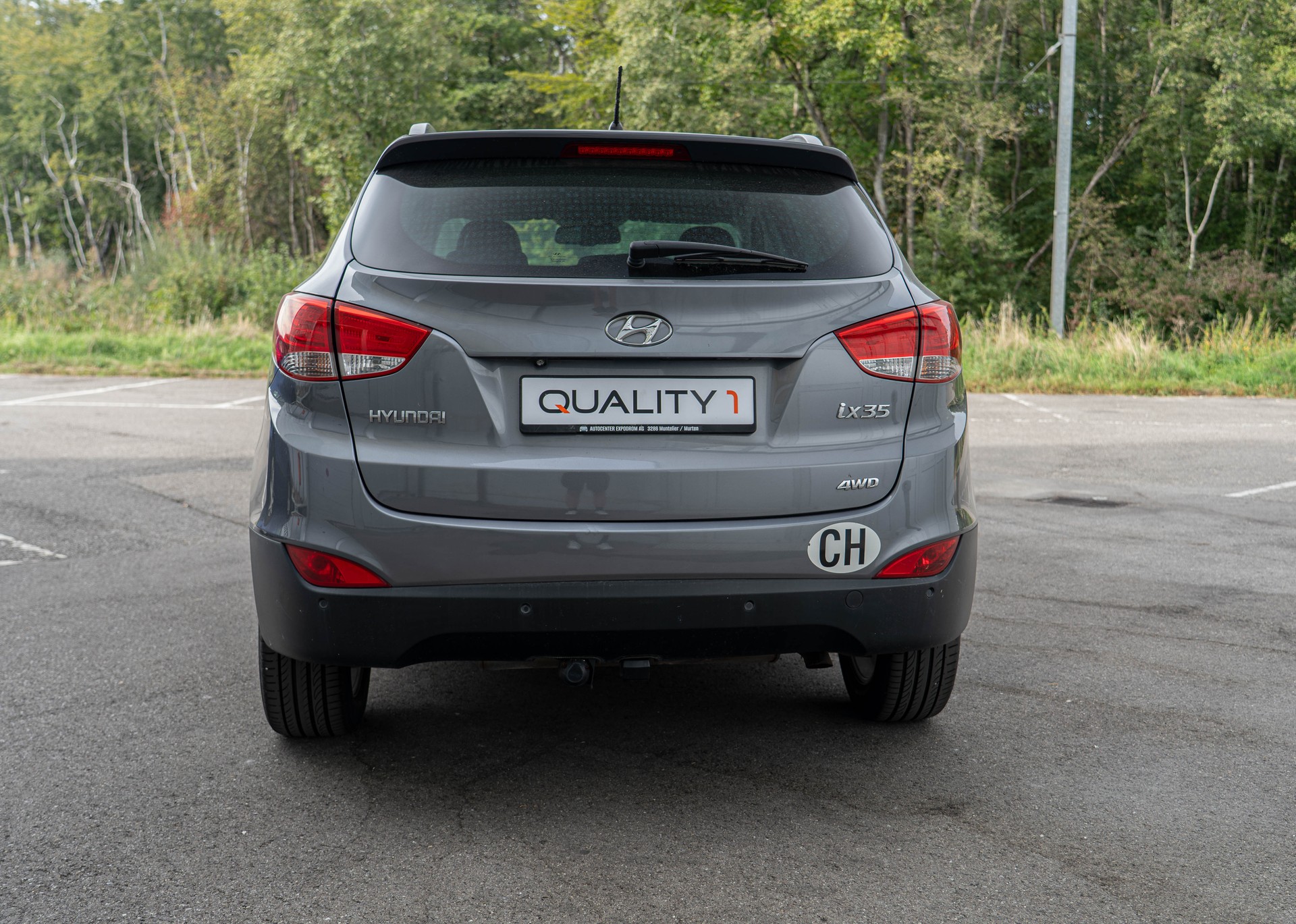 HYUNDAI iX 35 2.0 CRDi Style 4WD Automatic-image-2