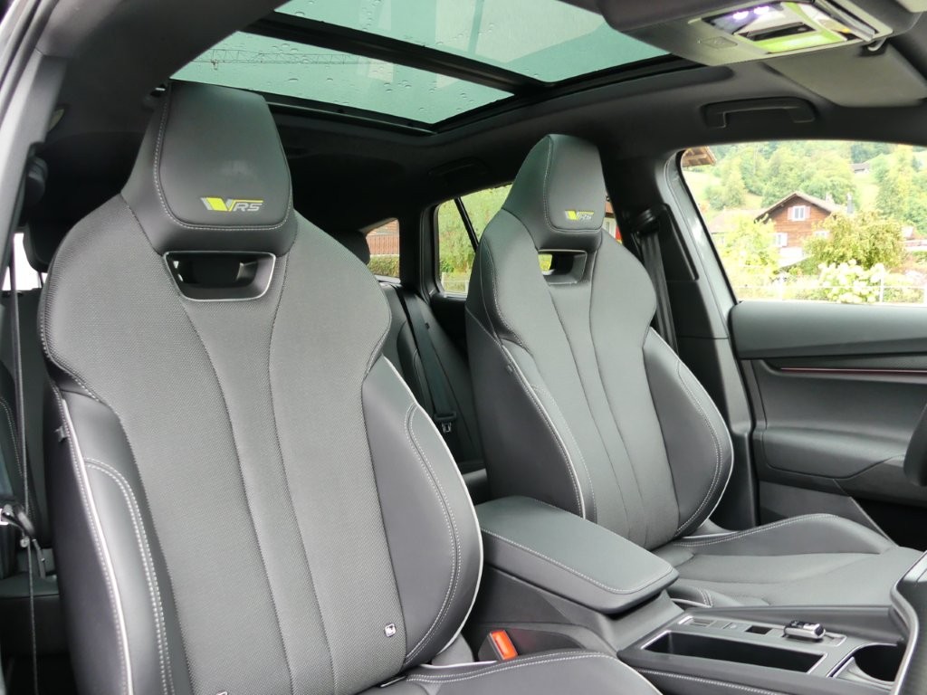 SKODA Enyaq 4x4 RS-image-10