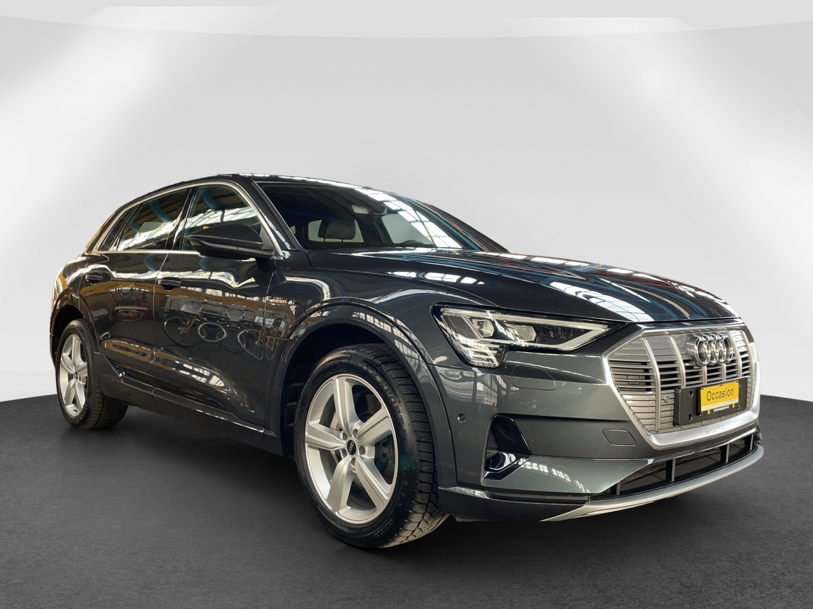 AUDI e-tron 55 Advanced quattro-image-0
