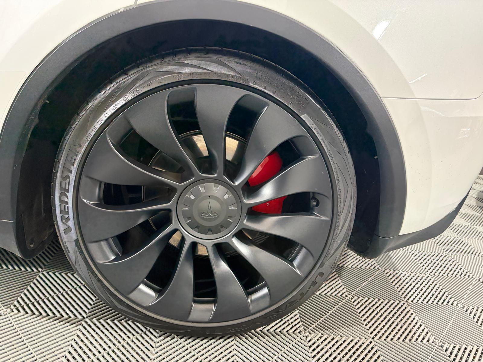 TESLA Model Y Performance - 1ère main-image-25