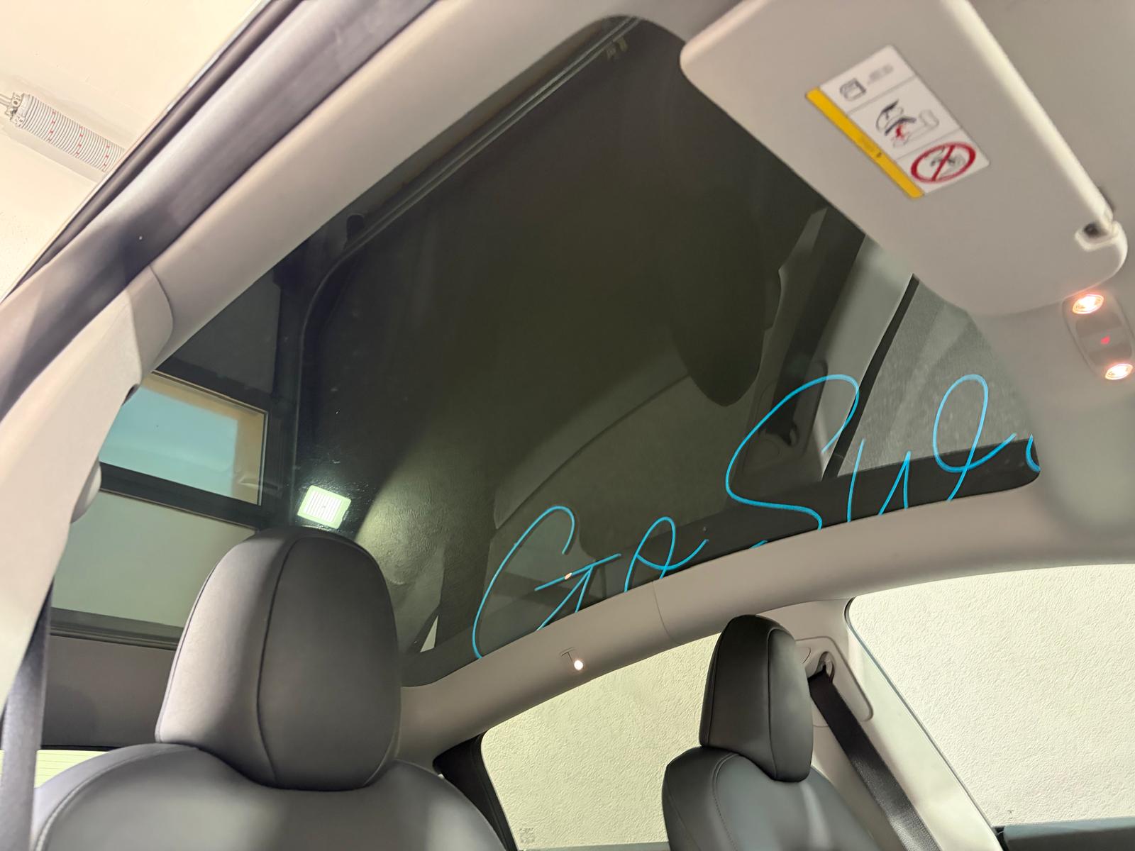 TESLA Model Y Performance - 1ère main-image-13