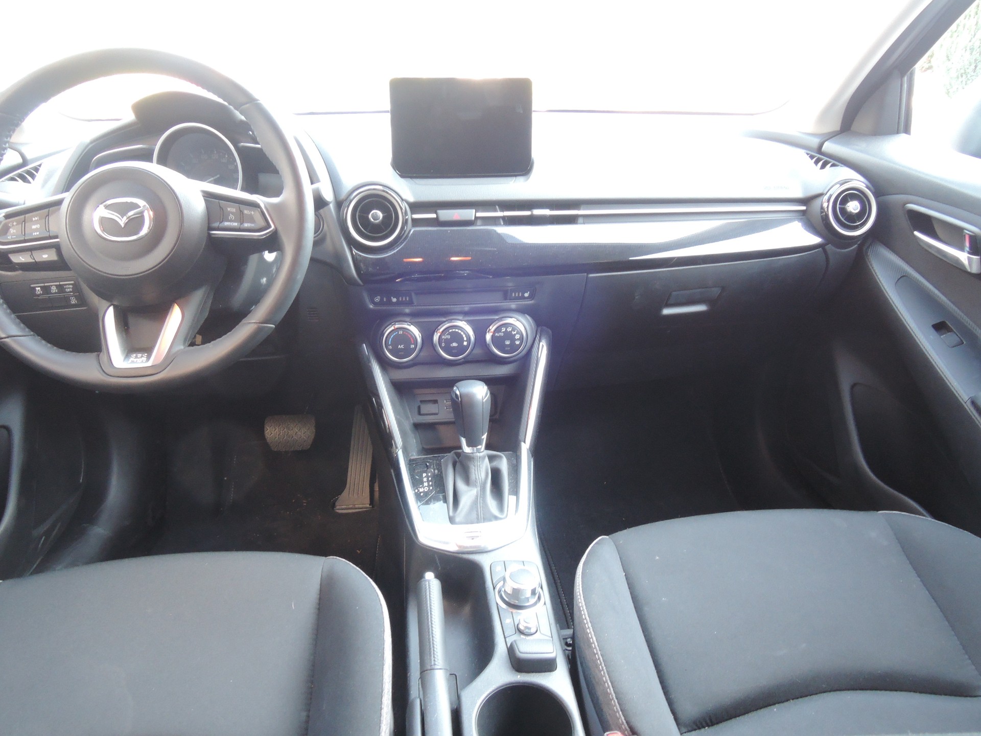 MAZDA 2 SKYACTIV-G 90 Center-Line Automat-image-6