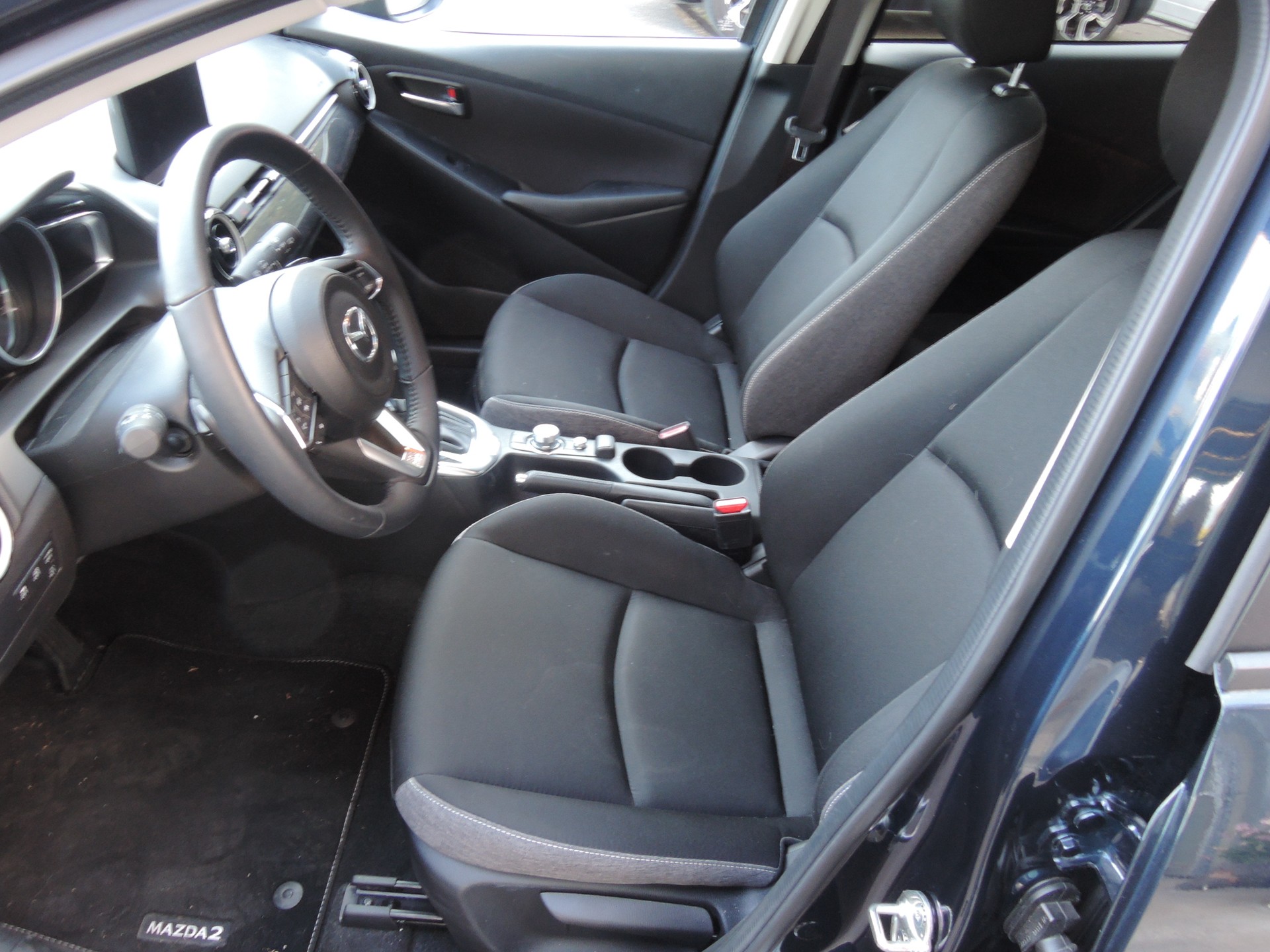 MAZDA 2 SKYACTIV-G 90 Center-Line Automat-image-5