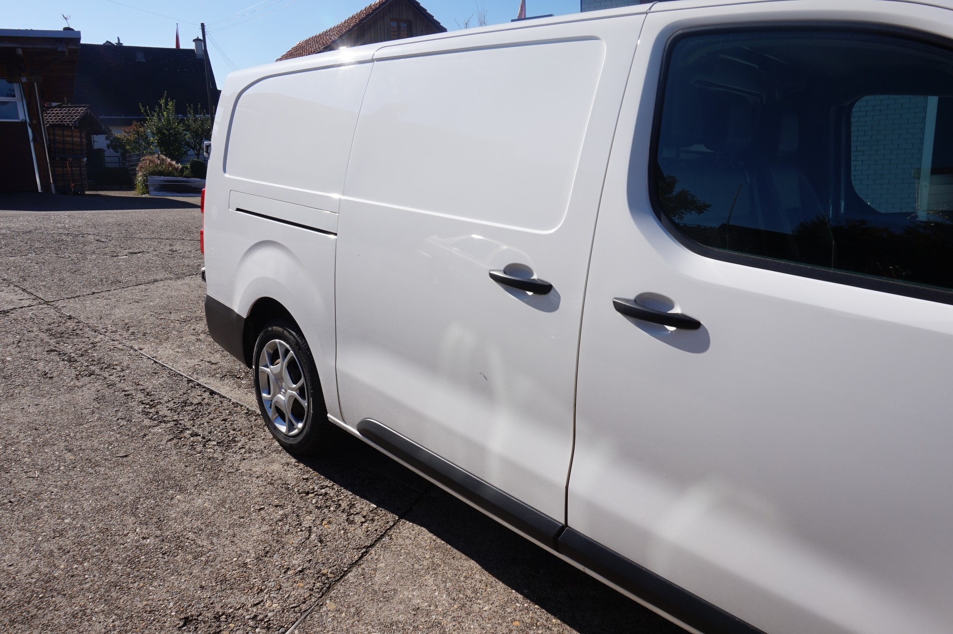 CITROEN Jumpy 2.0 BlueHDi 120 XL Club-image-2