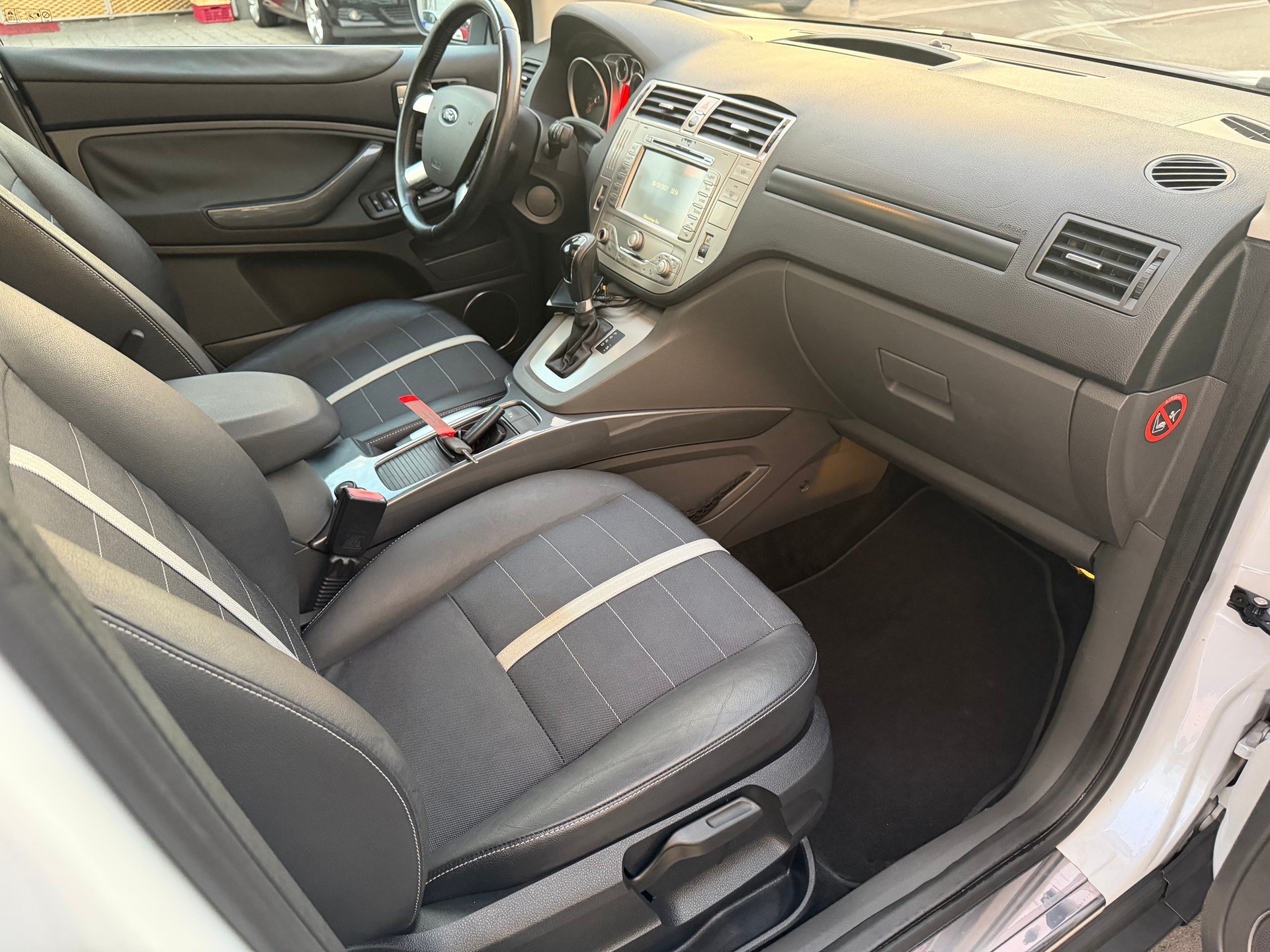 FORD Kuga 2.5 Turbo Titanium 4WD Automatic-image-15