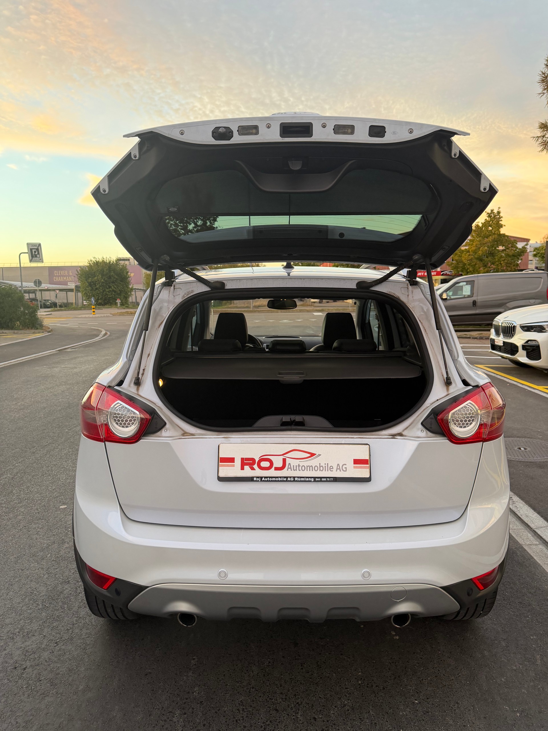 FORD Kuga 2.5 Turbo Titanium 4WD Automatic-image-13