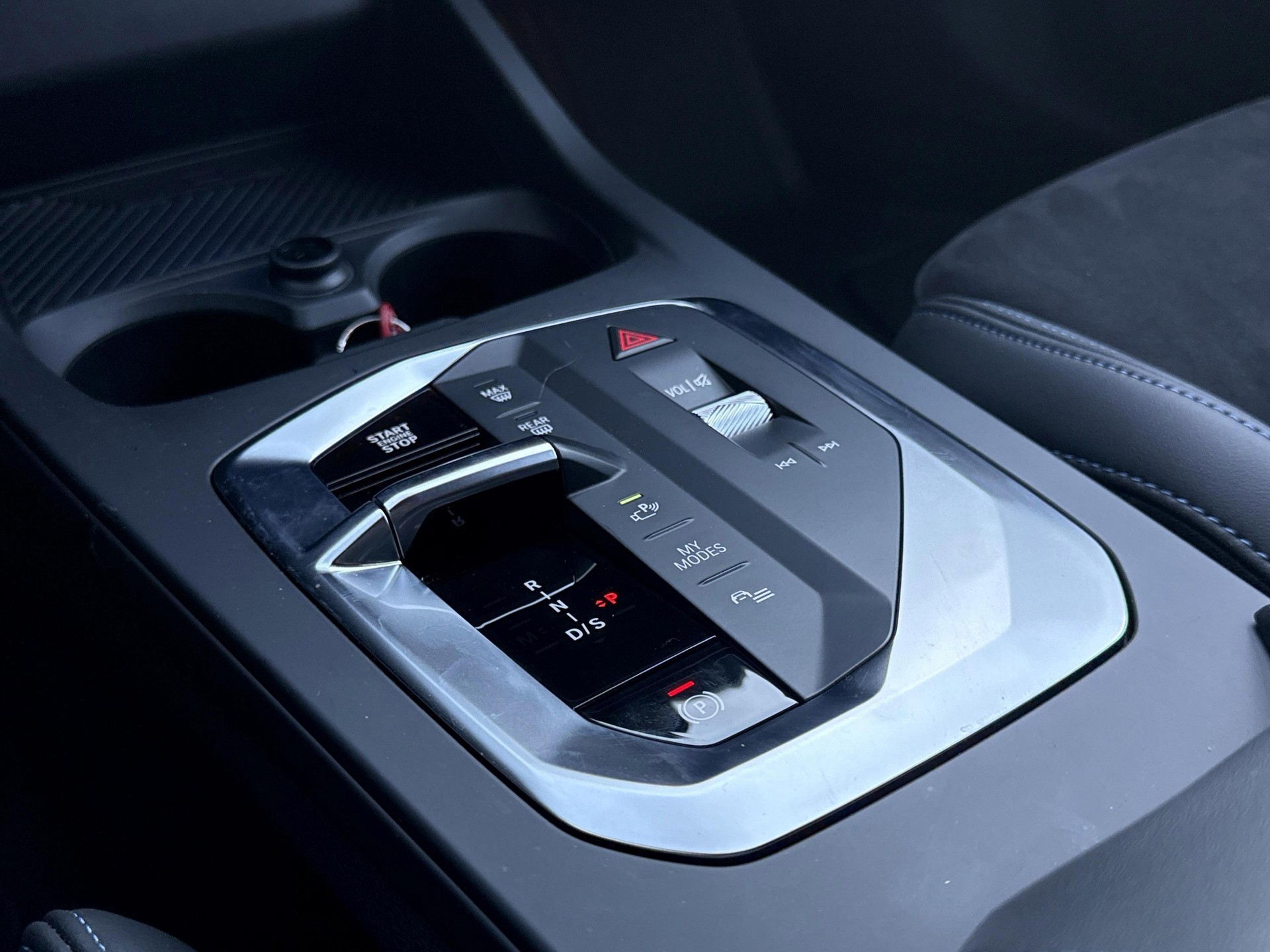 BMW 123 xDrive M Sport Pro St-image-9