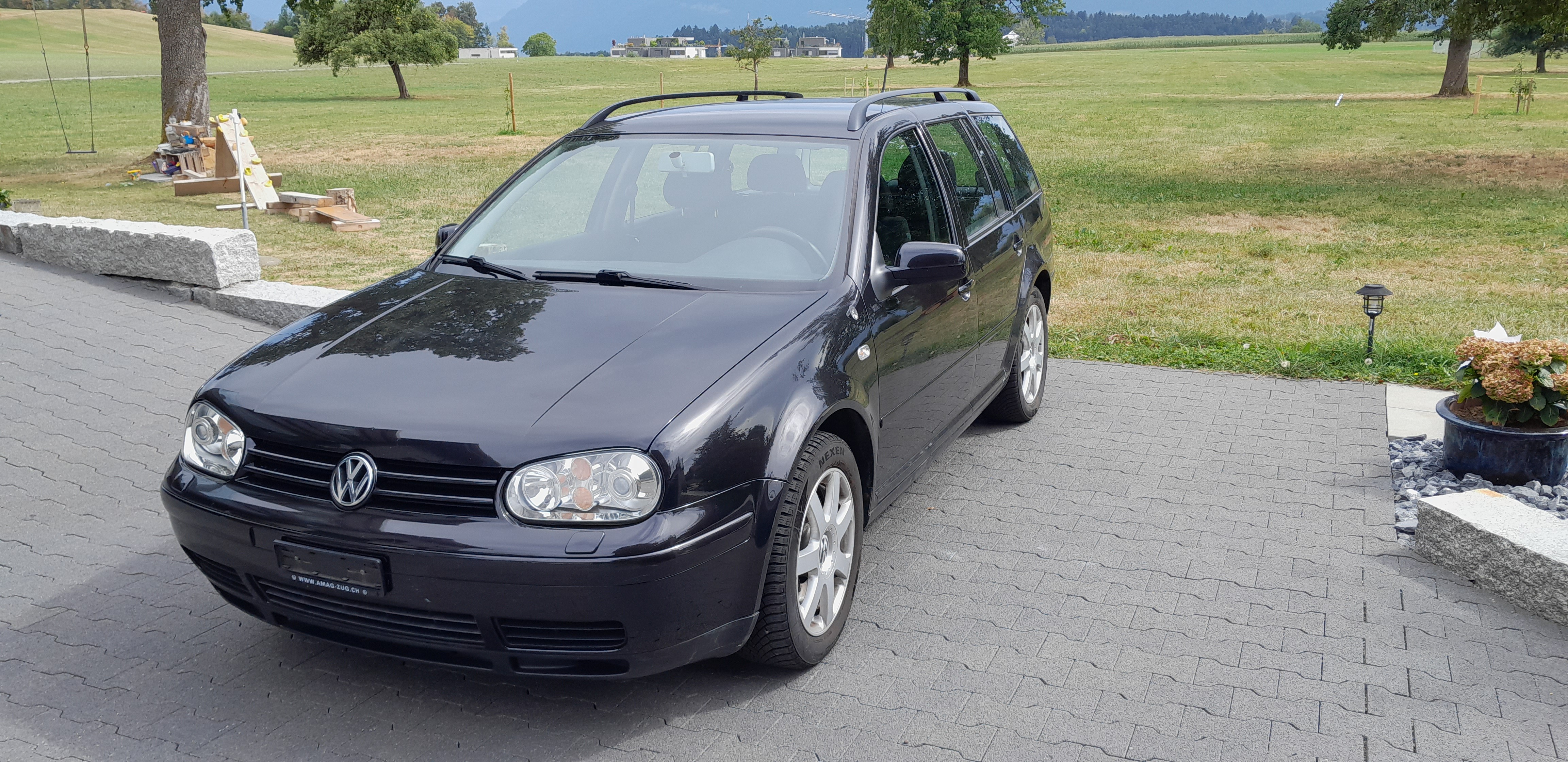 Car photo