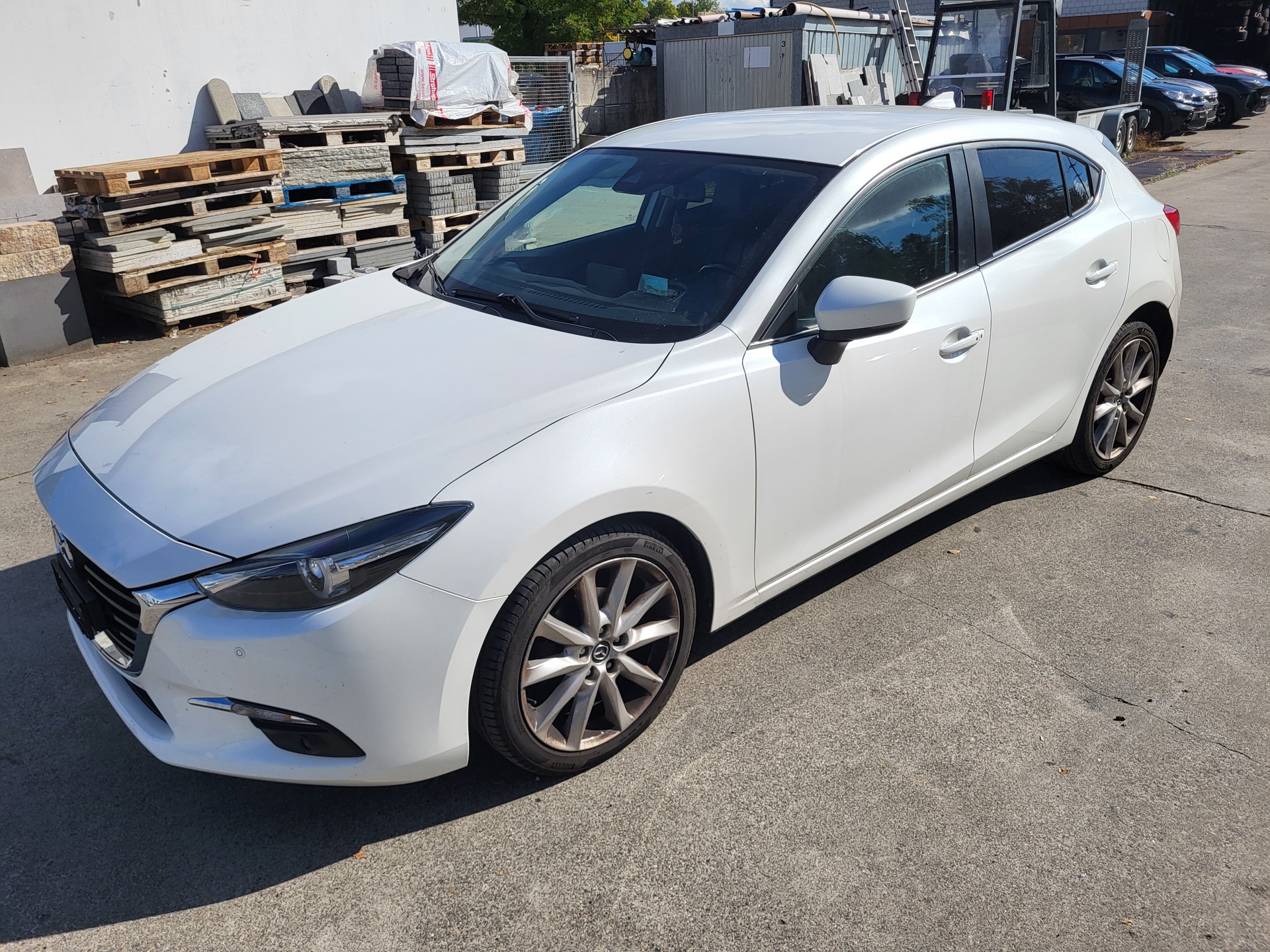 MAZDA 3 SKYACTIV-D 150 Revolution Automat-image-11