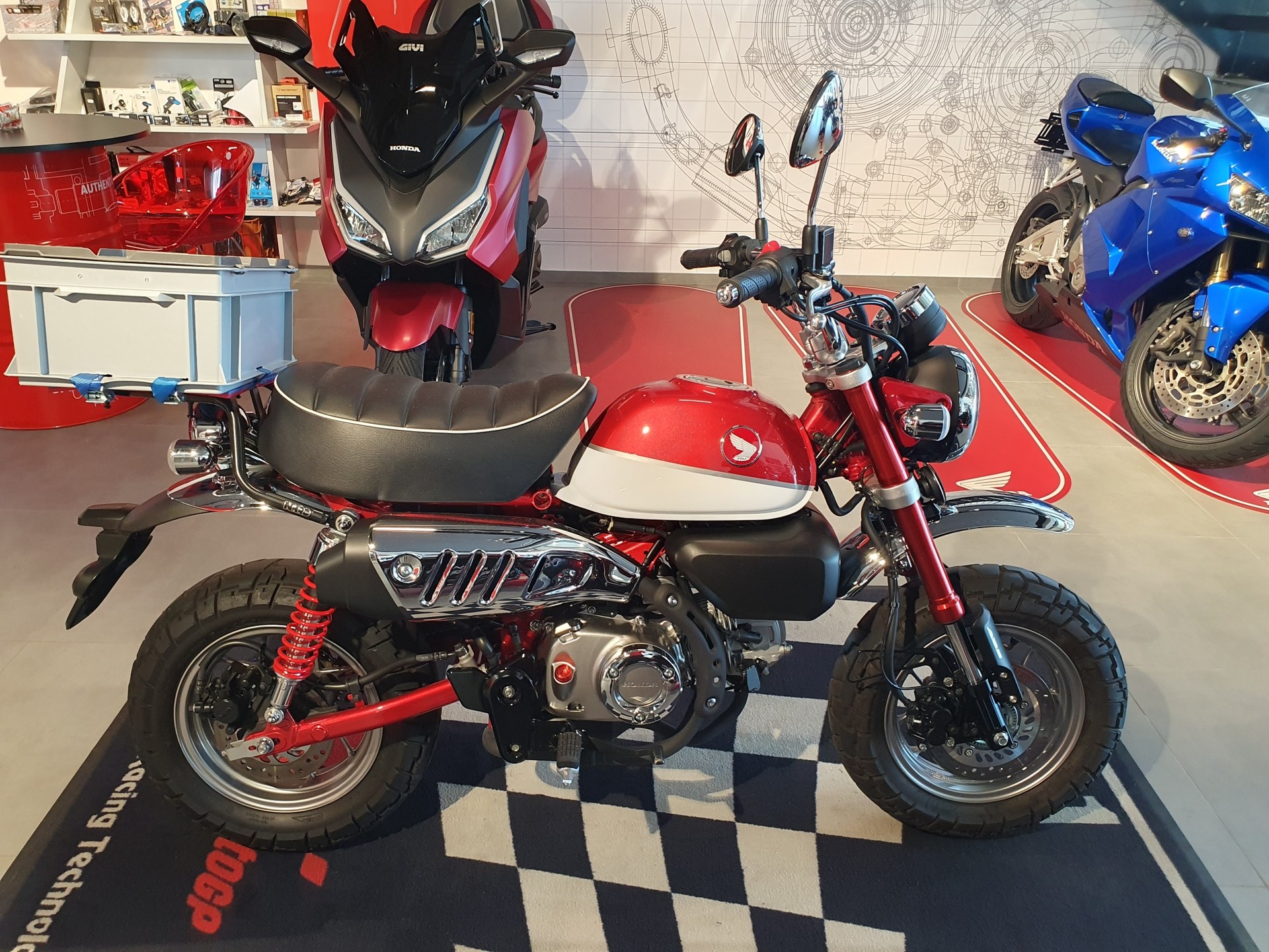 HONDA Z 125 Monkey-showroom-element-1
