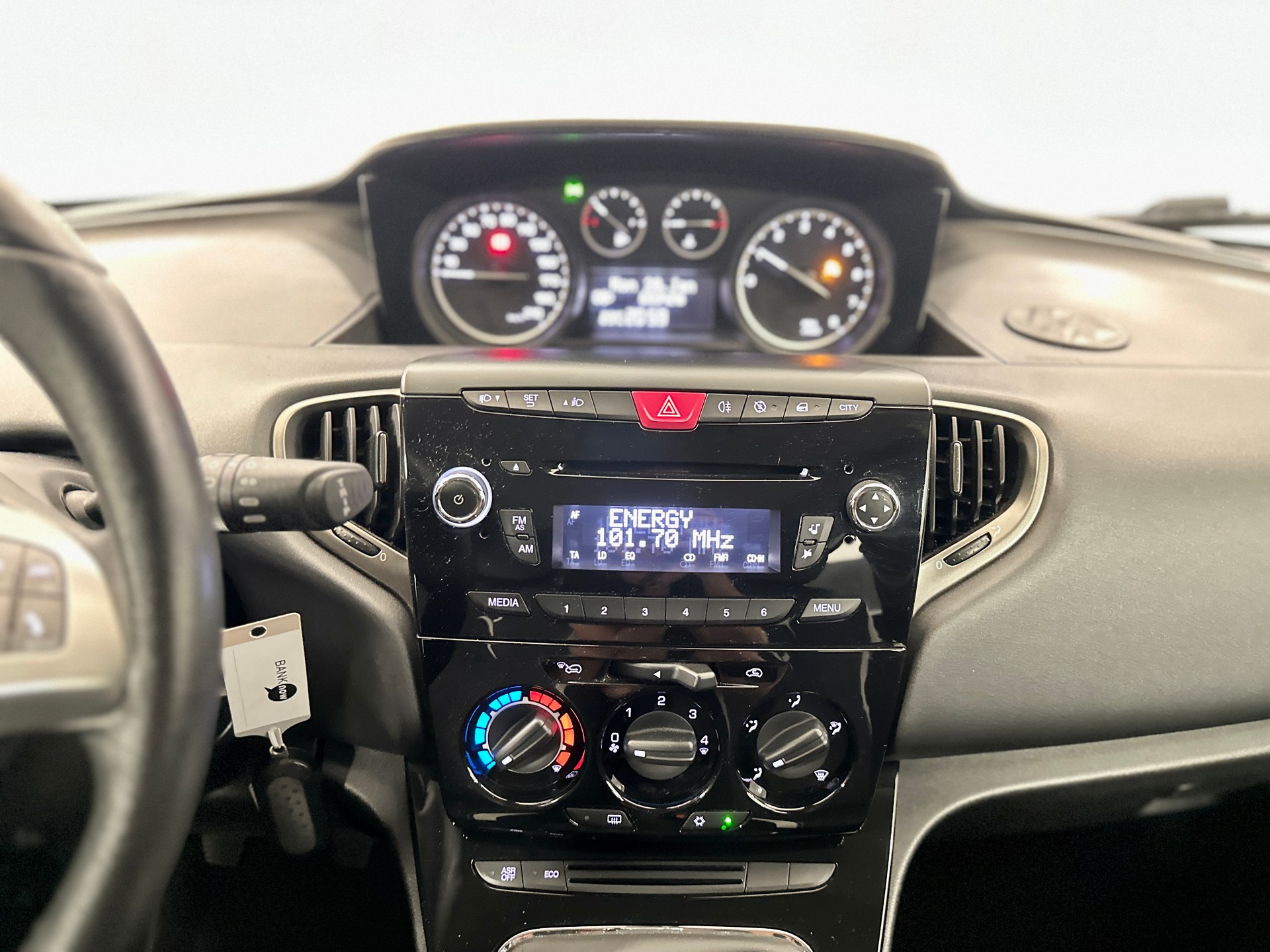LANCIA Ypsilon 0.9 TwinAir Elefantino-image-15