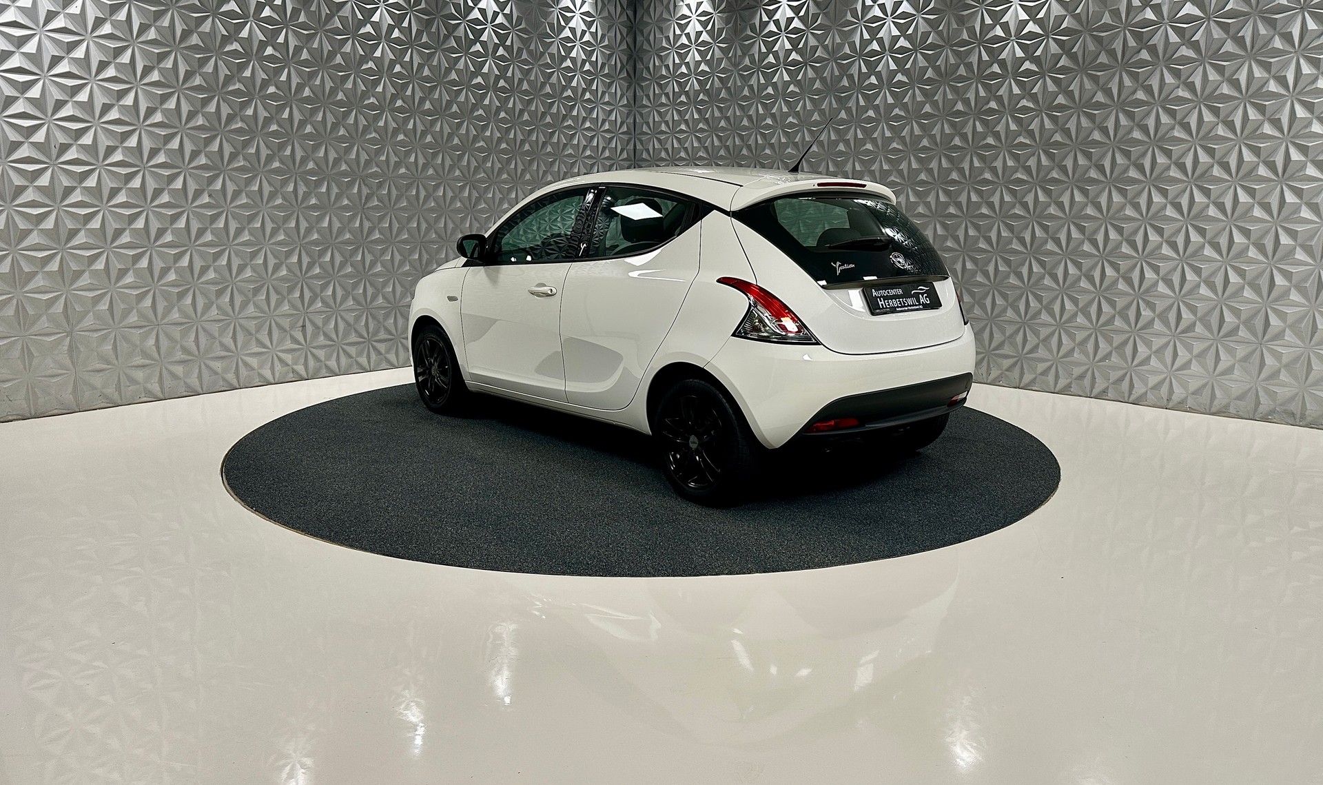 LANCIA Ypsilon 0.9 TwinAir Elefantino-image-6
