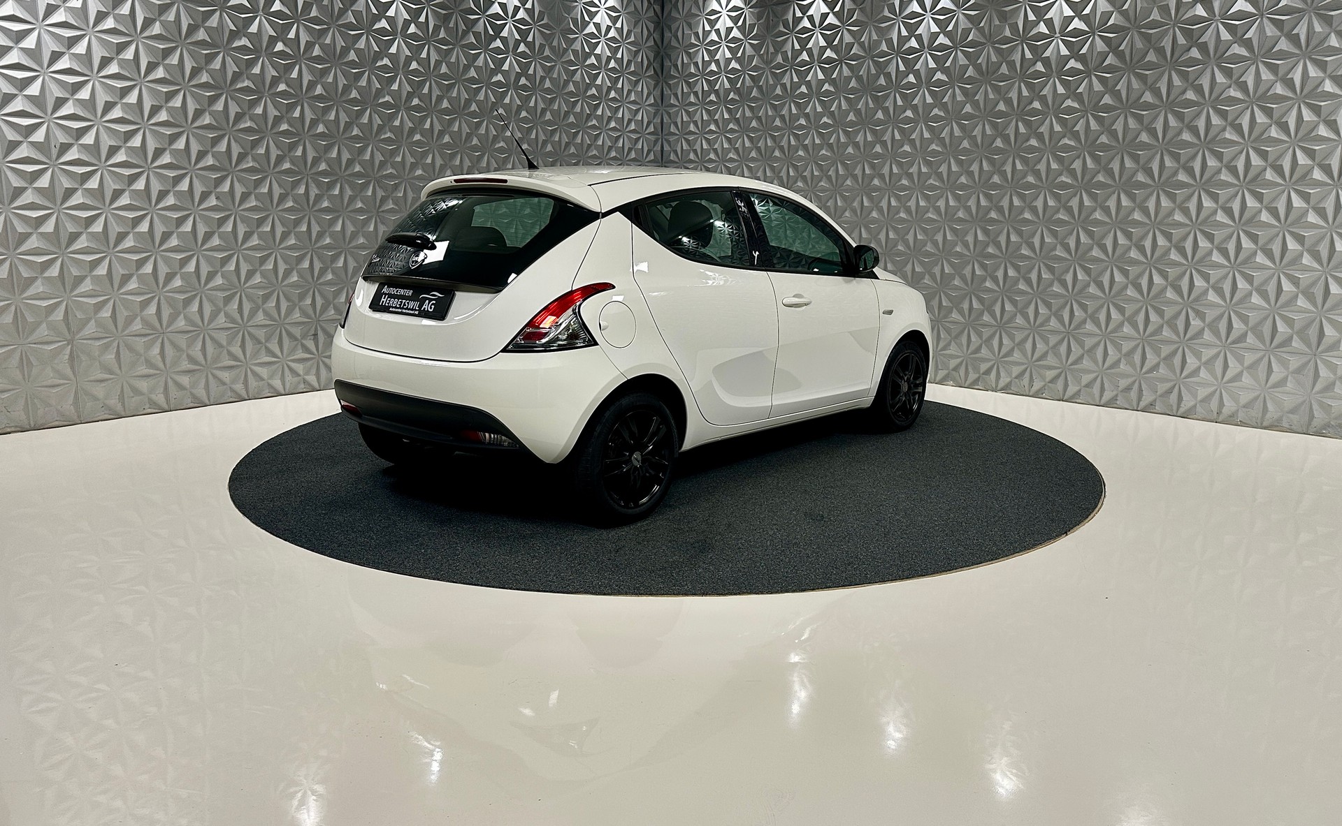 LANCIA Ypsilon 0.9 TwinAir Elefantino-image-4