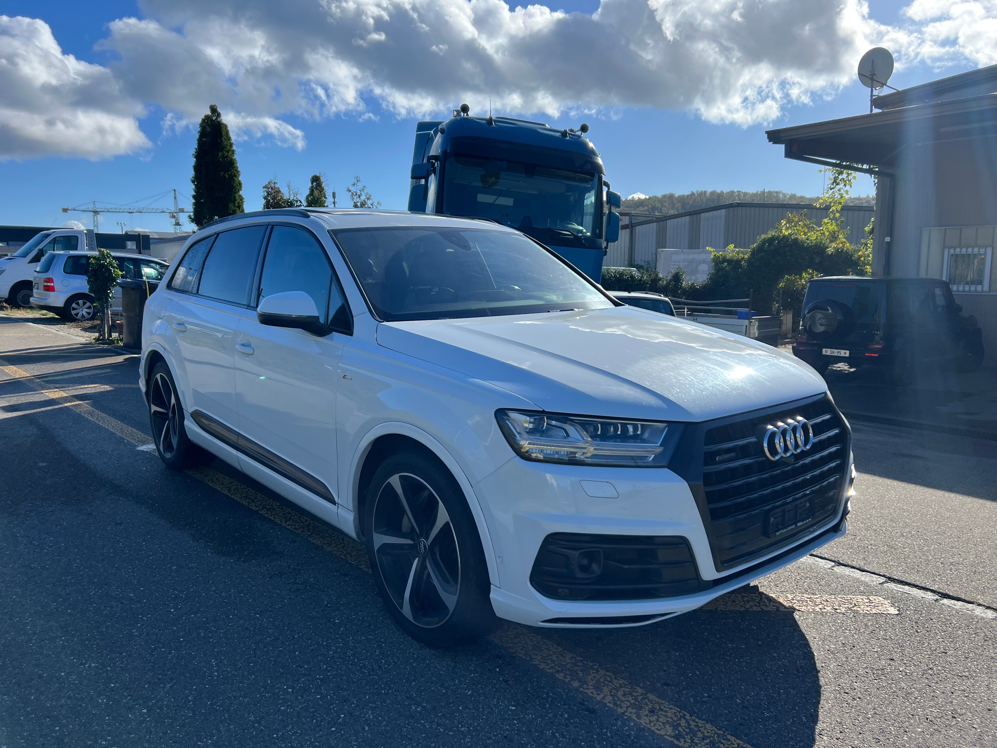 Car photo