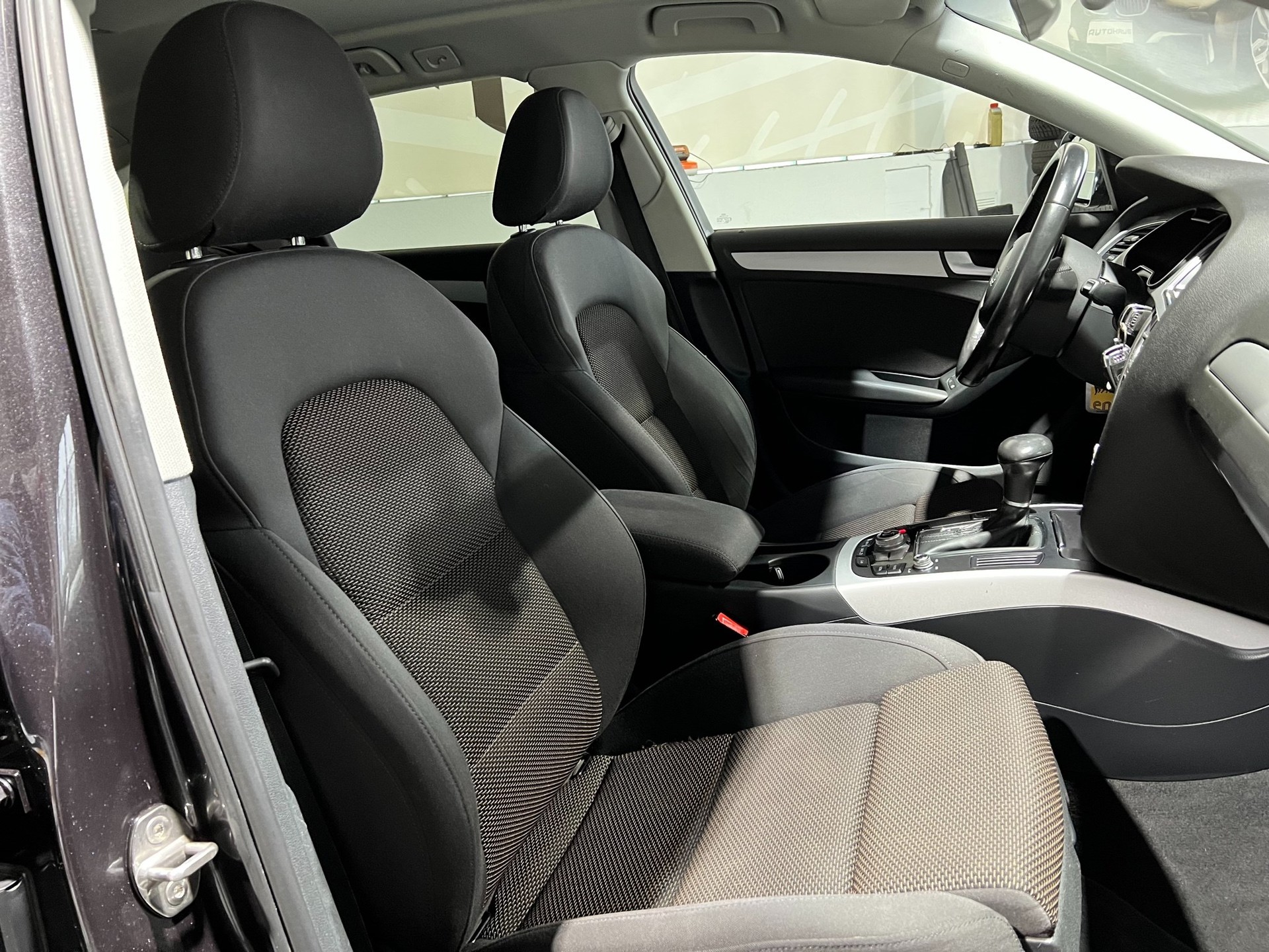 AUDI A4 allroad 2.0 TDI quattro S-tronic-image-12
