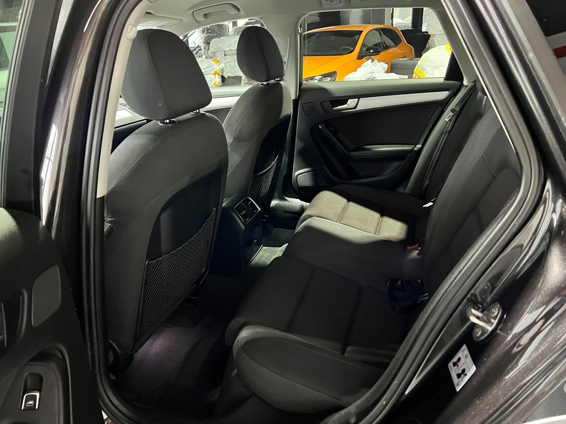 AUDI A4 allroad 2.0 TDI quattro S-tronic-image-14
