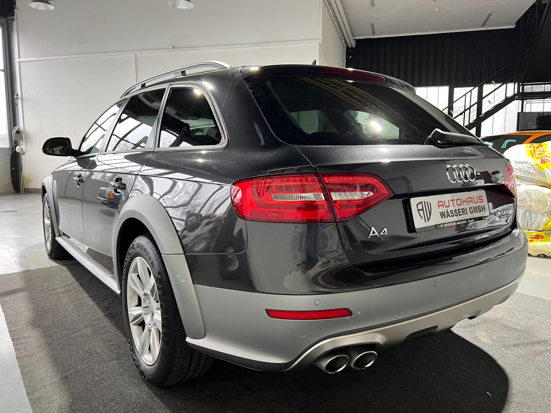 AUDI A4 allroad 2.0 TDI quattro S-tronic-image-5