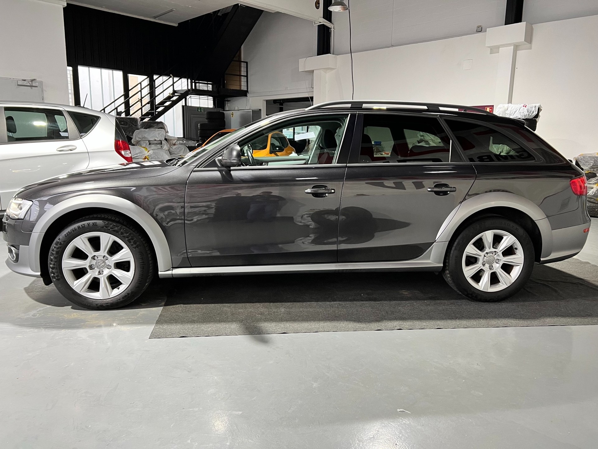 AUDI A4 allroad 2.0 TDI quattro S-tronic-image-6