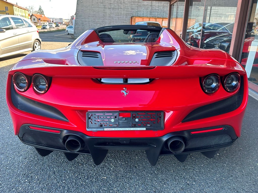 FERRARI F8 Spider 3.9 Turbo-image-4