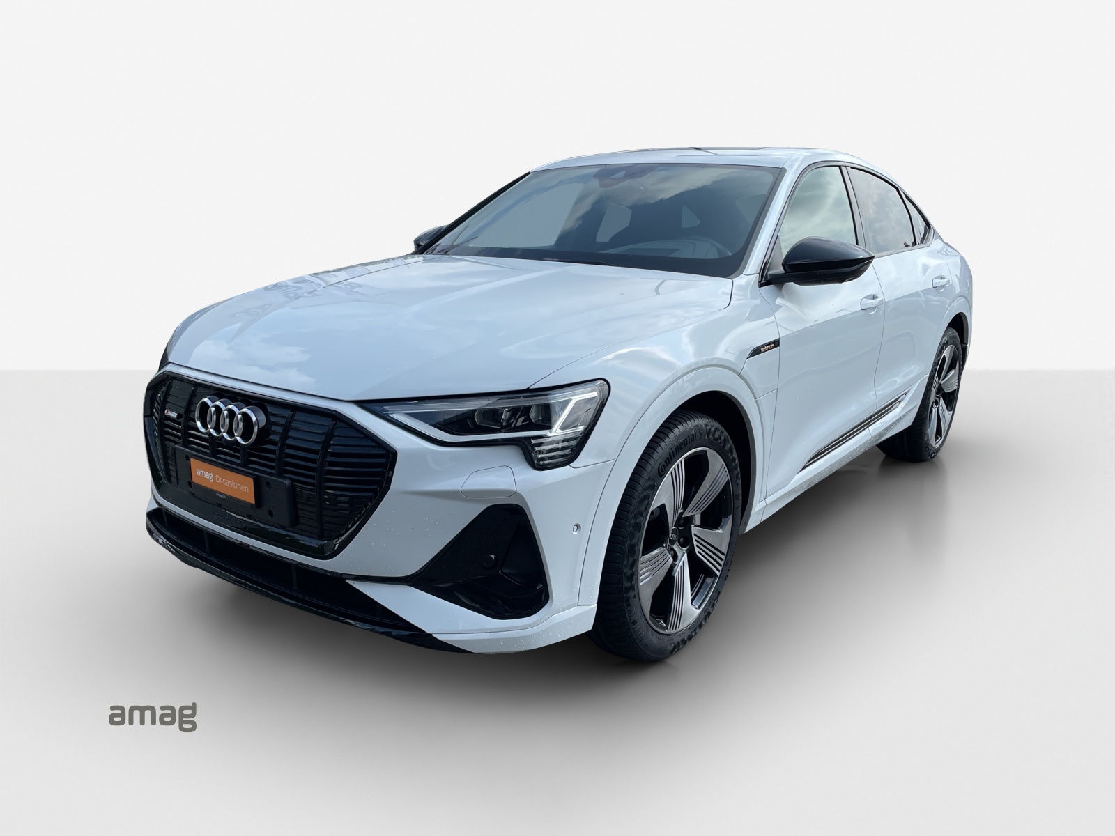 AUDI e-tron 55 Sportback S Line quattro-image-0