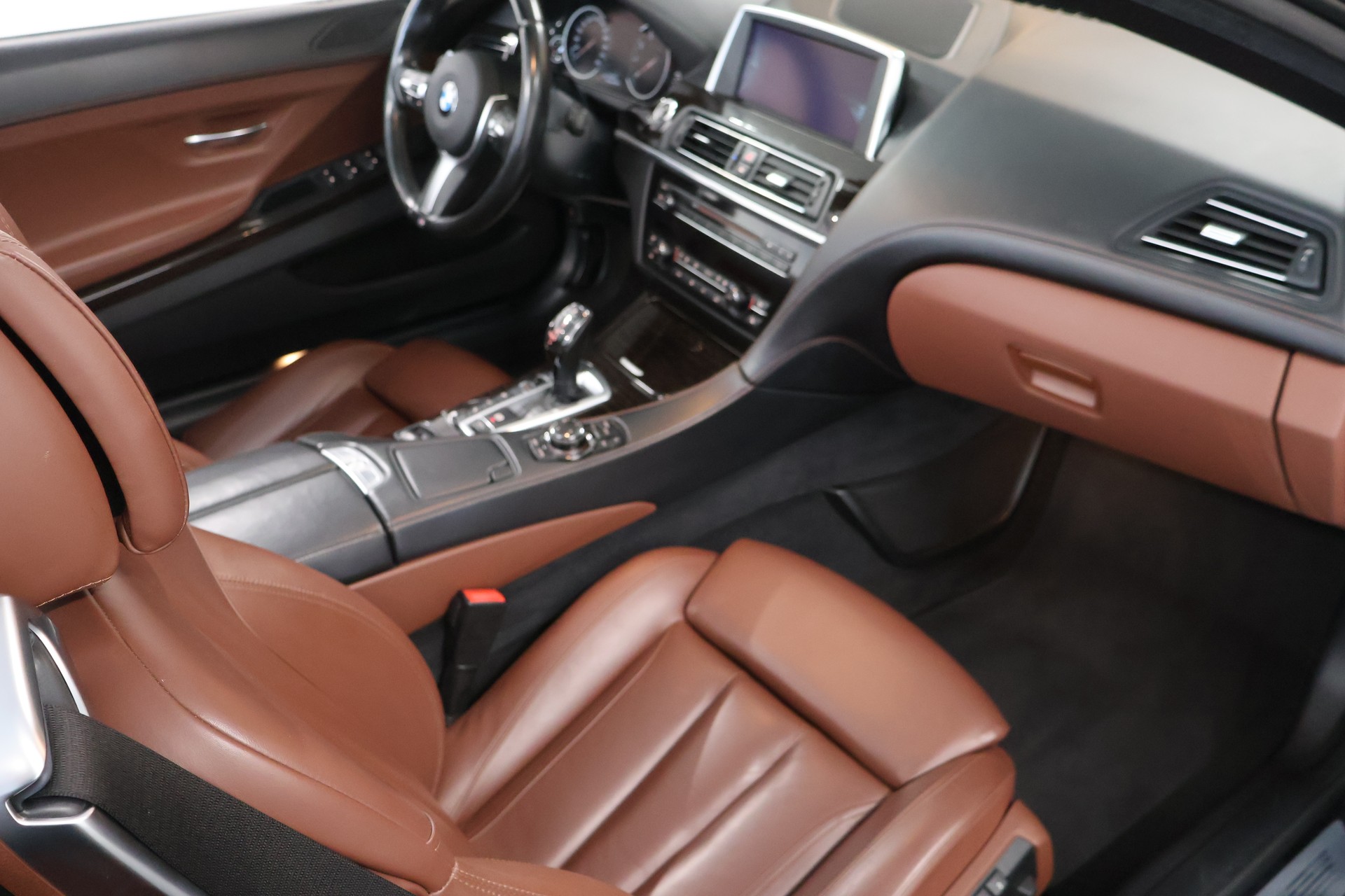 BMW 650i M Sport Edition Cabrio xDrive-image-16