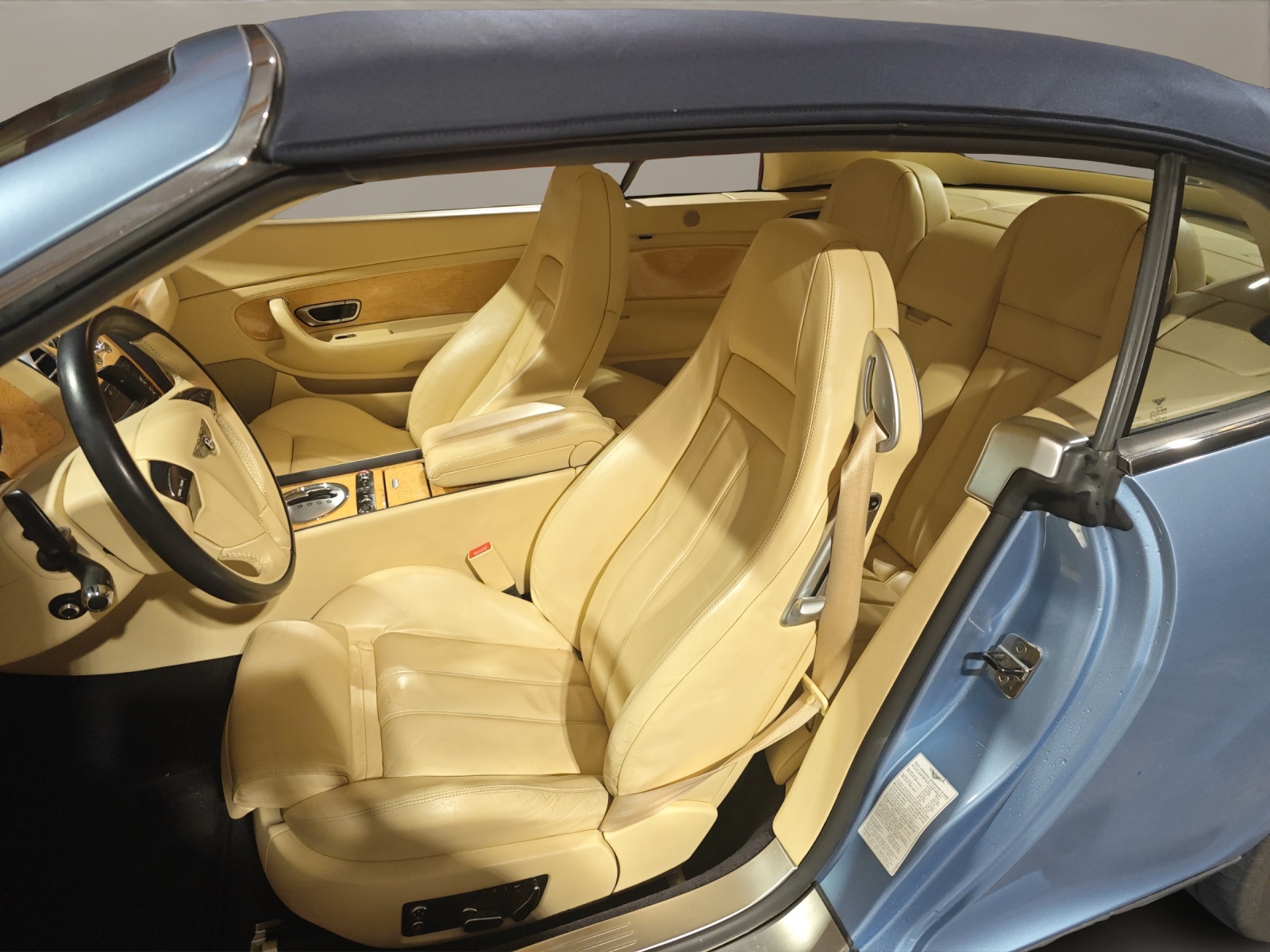 BENTLEY Continental GTC 6.0-image-8