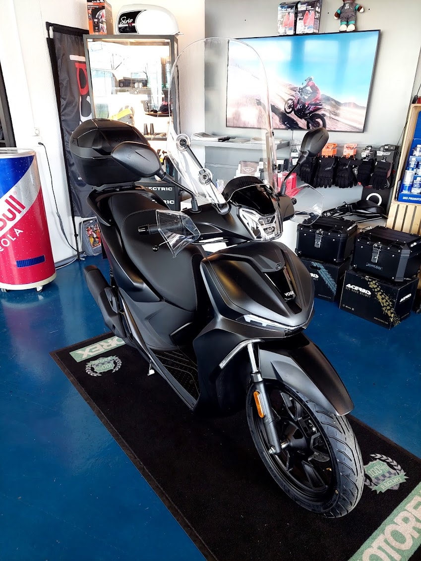 VOGE SR16