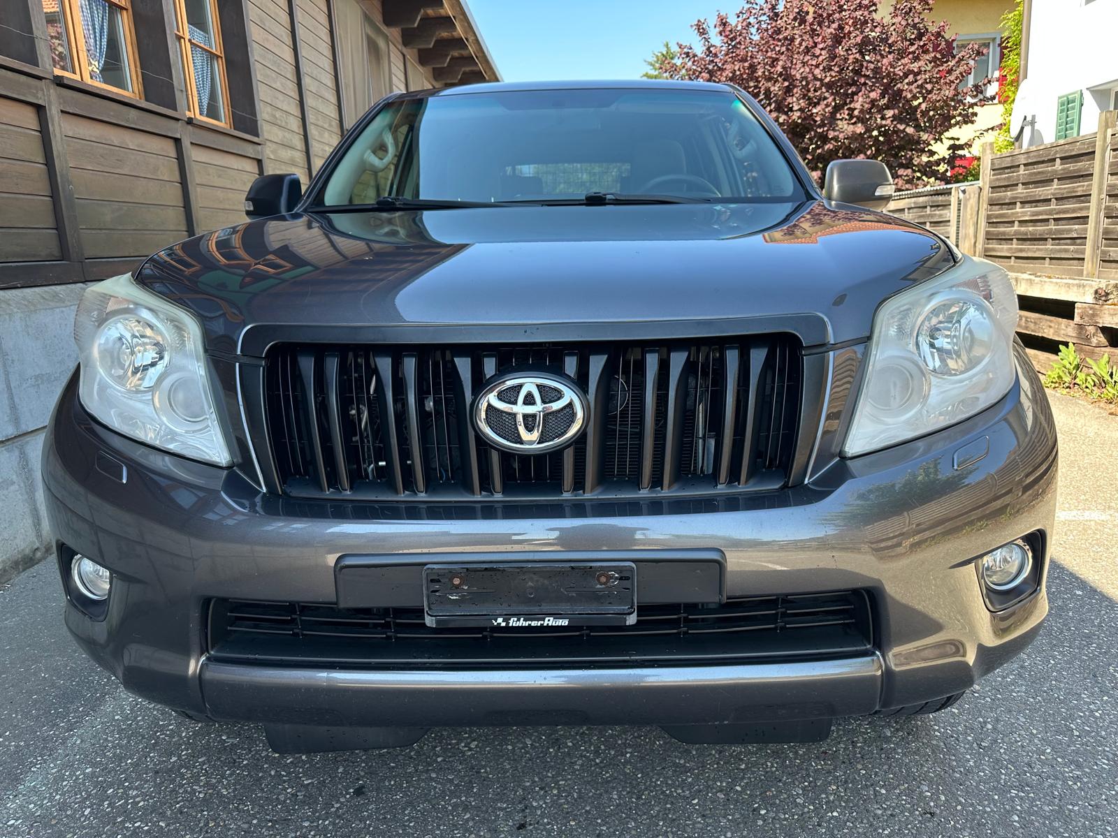 TOYOTA Land Cruiser 3.0 TD Linea Luna Automatic-image-4