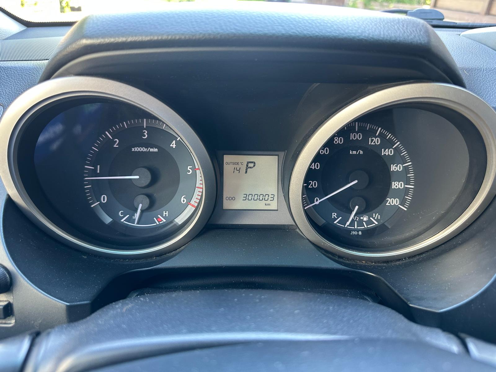 TOYOTA Land Cruiser 3.0 TD Linea Luna Automatic-image-13