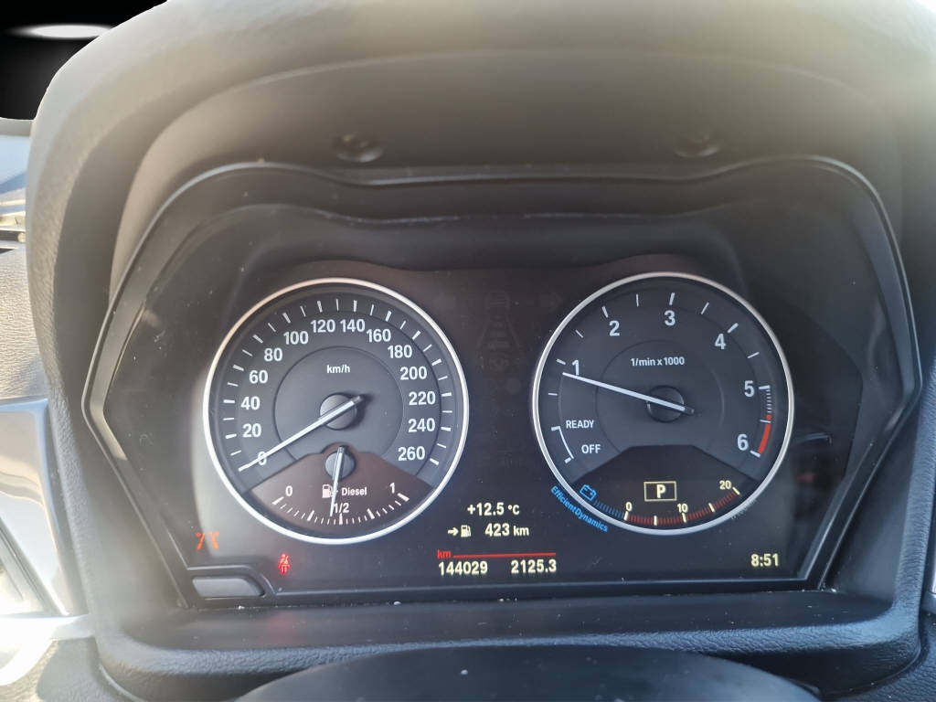 BMW X1 20d xDrive-image-12