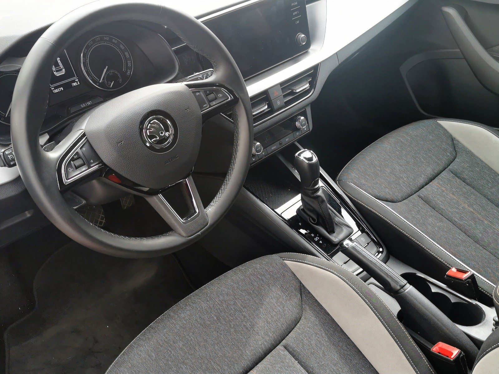 SKODA Kamiq 1.0 TSI Style DSG-image-6