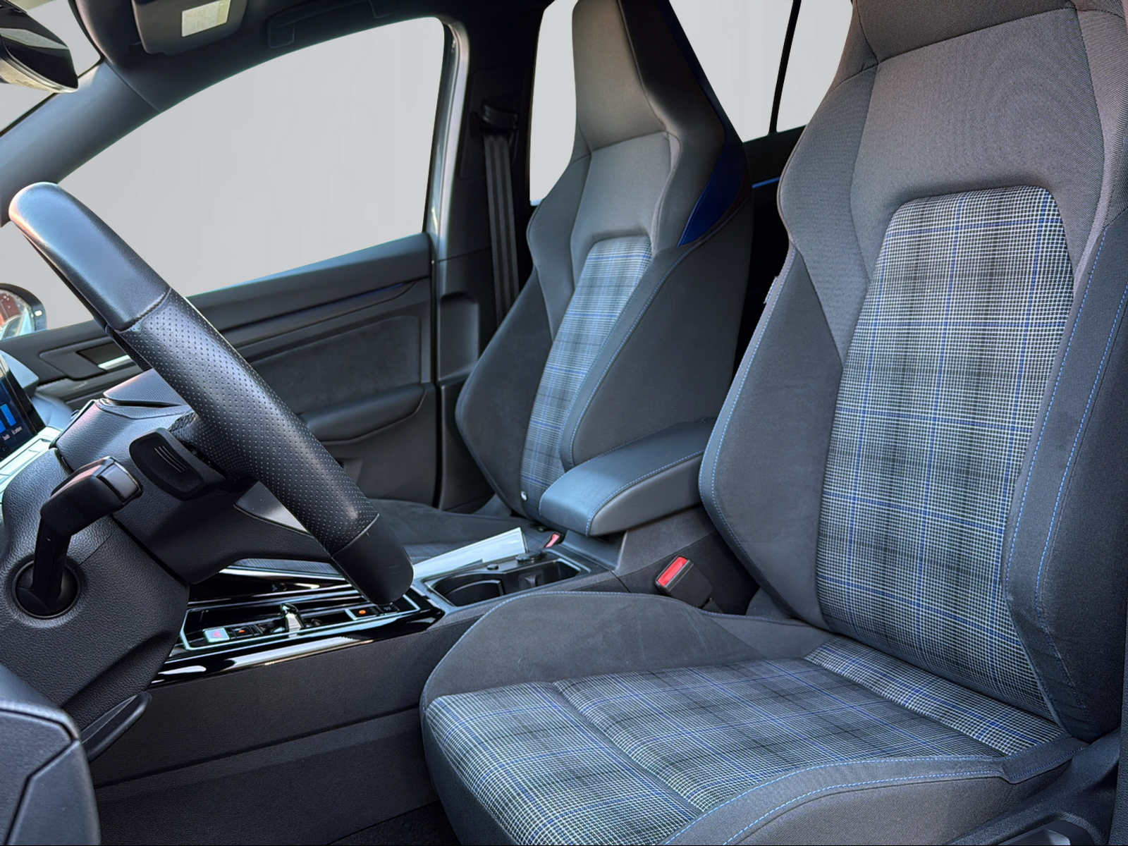 VW Golf 1.4 TSI PHEV GTE-image-5