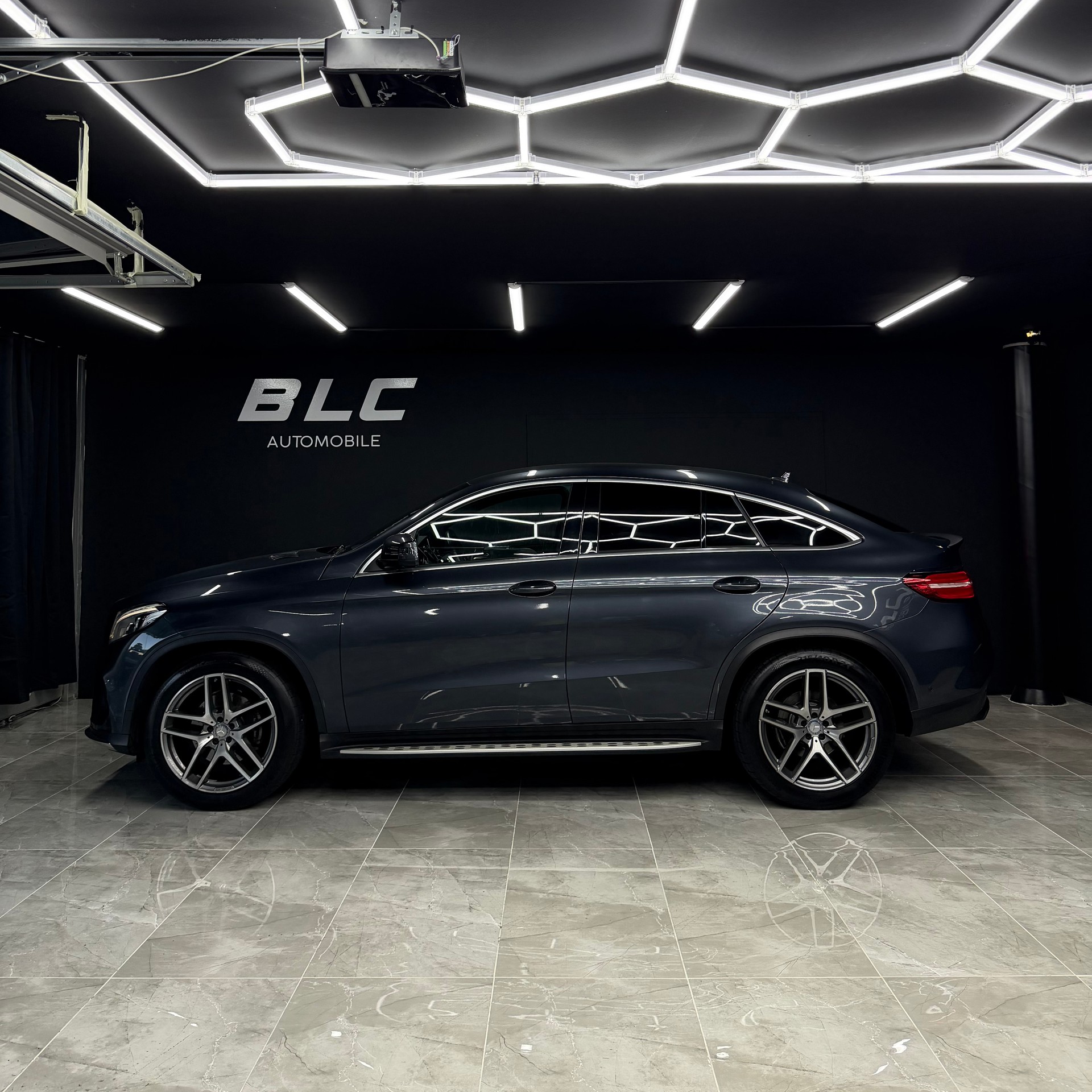 MERCEDES-BENZ GLE Coupé 350 d 4Matic 9G-Tronic-image-2