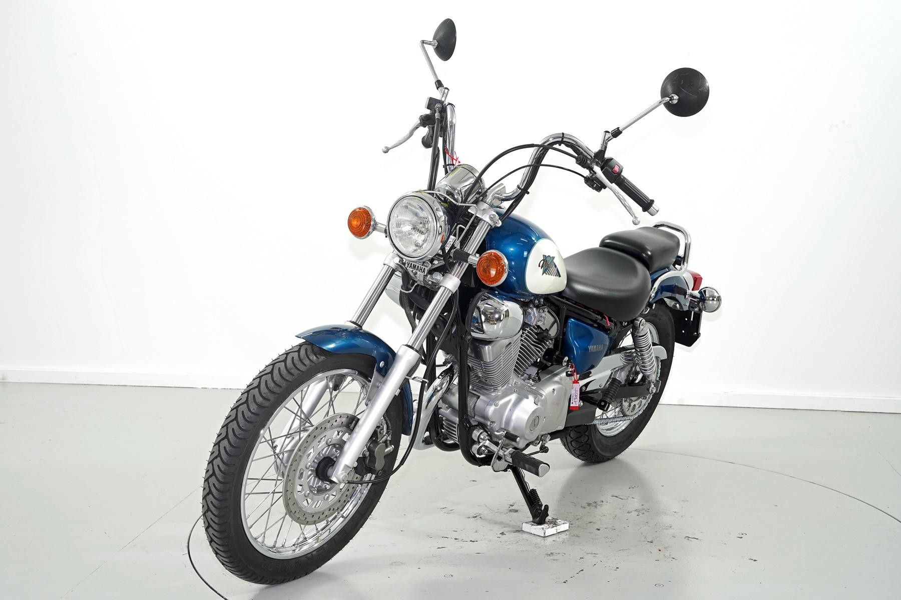 YAMAHA XV 125-showroom-element-2