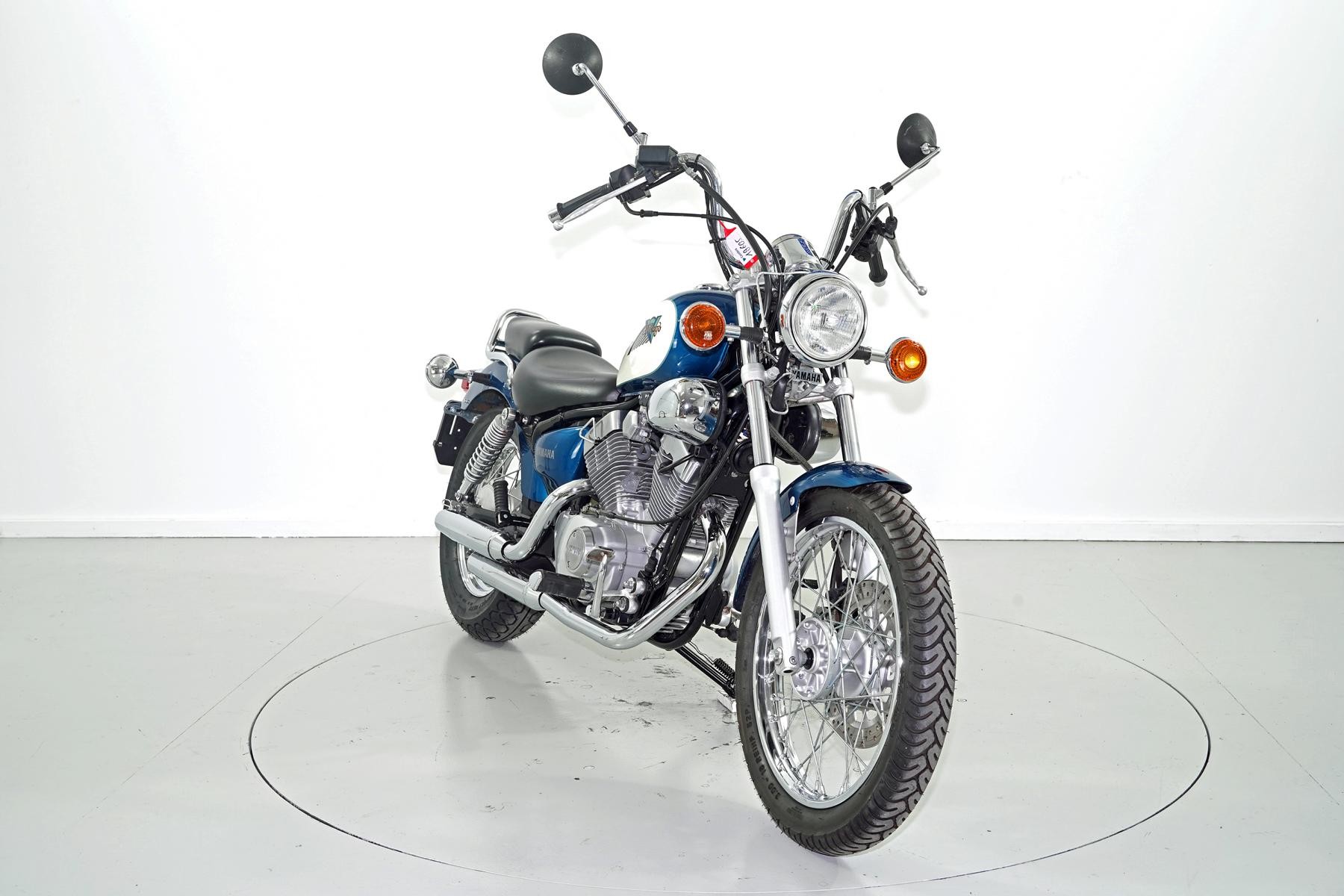 YAMAHA XV 125-showroom-element-1