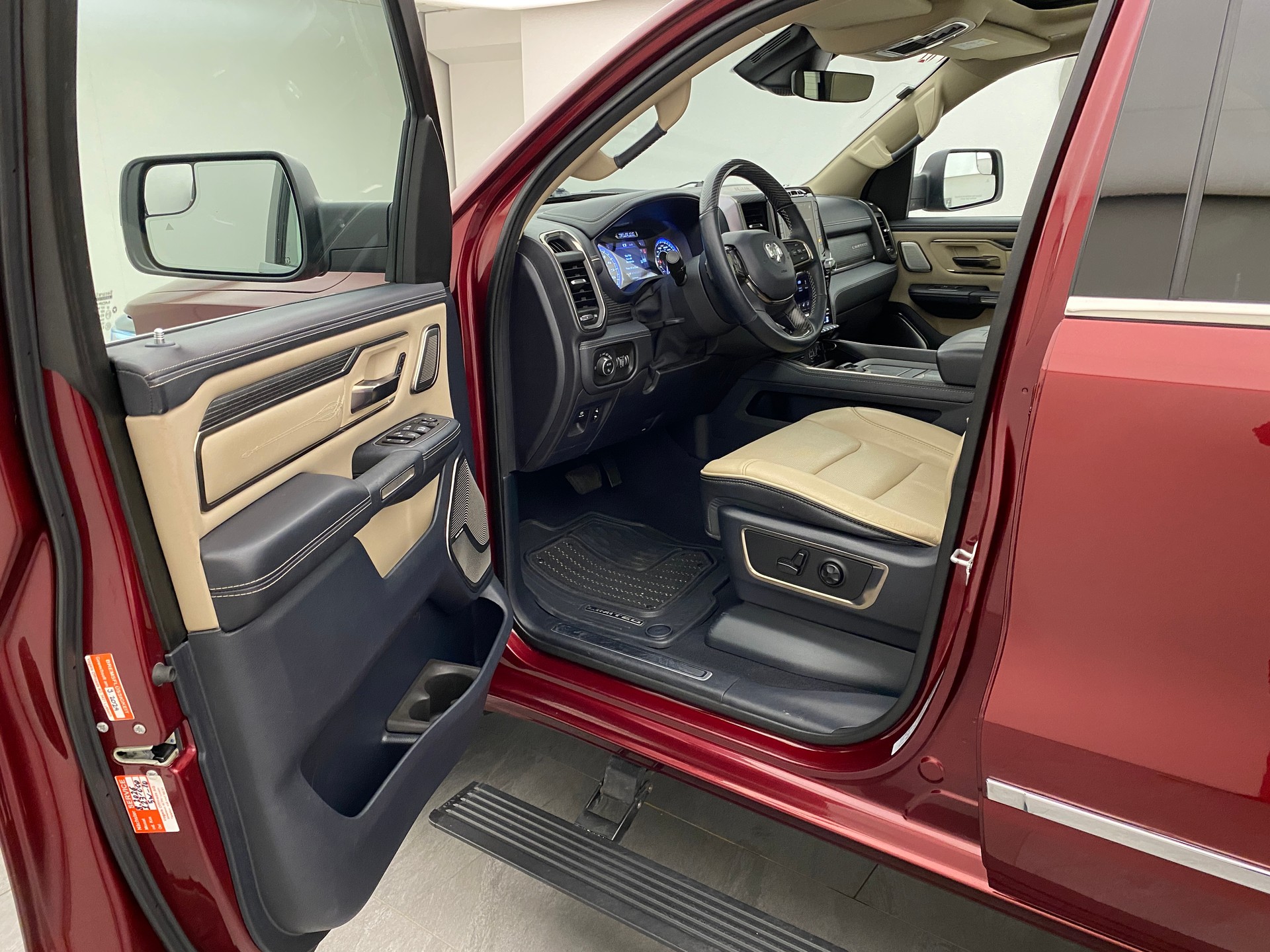 DODGE RAM 1500 5.7 Limited Crew Cab-image-9